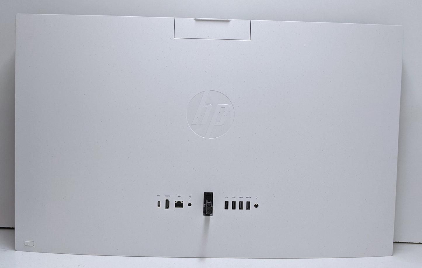 HP AIO PC 27-CR0016 27in AMD R5-7520U 8GB 512GB