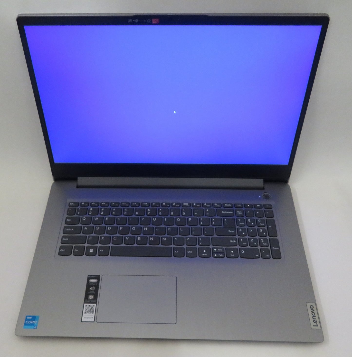 Lenovo IdeaPad 3 17IAU7 i3 1215U@1.2GHz 8GB 256GB Win 11