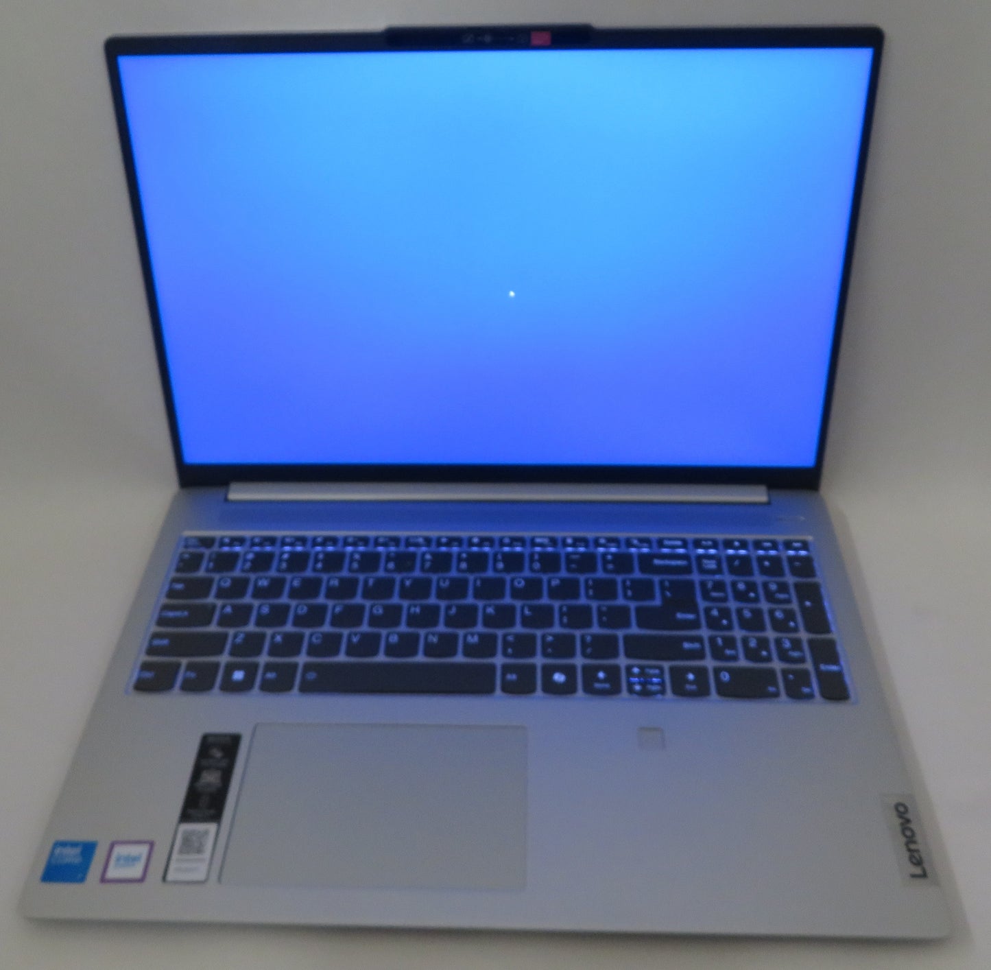 Lenovo IdeaPad Slim 5 16IRU9 16in Intel Core 7 150U 1.8GHz 8GB RAM 512GB WIN11