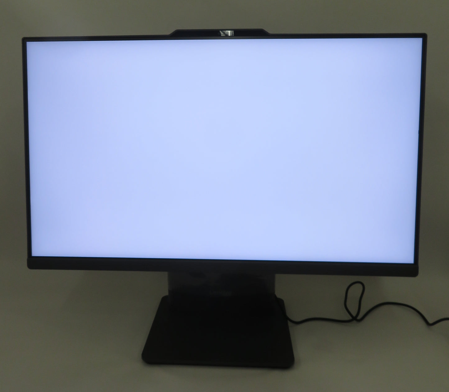 LENOVO IDEACENTRE AIO 24IRH9 i5 13420H 2.10GHZ  8GB RAM 256GB W11