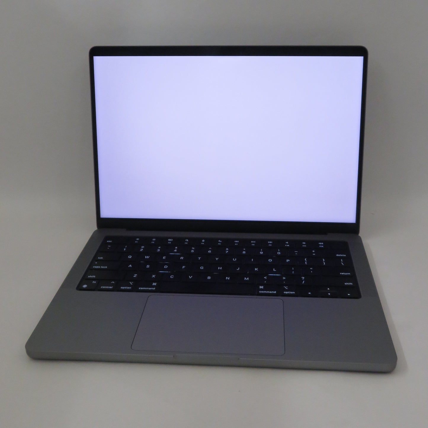 Apple Macbook Pro 2021 14in Retina XDR M1 Pro 16GB RAM 512GB SSD Tahoe A2442