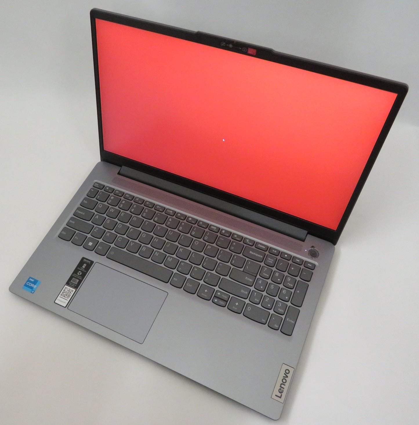 Lenovo IdeaPad Slim 3 15IRU8 i3 1305U 1.6GHz 8GB RAM 256GB Windows 11