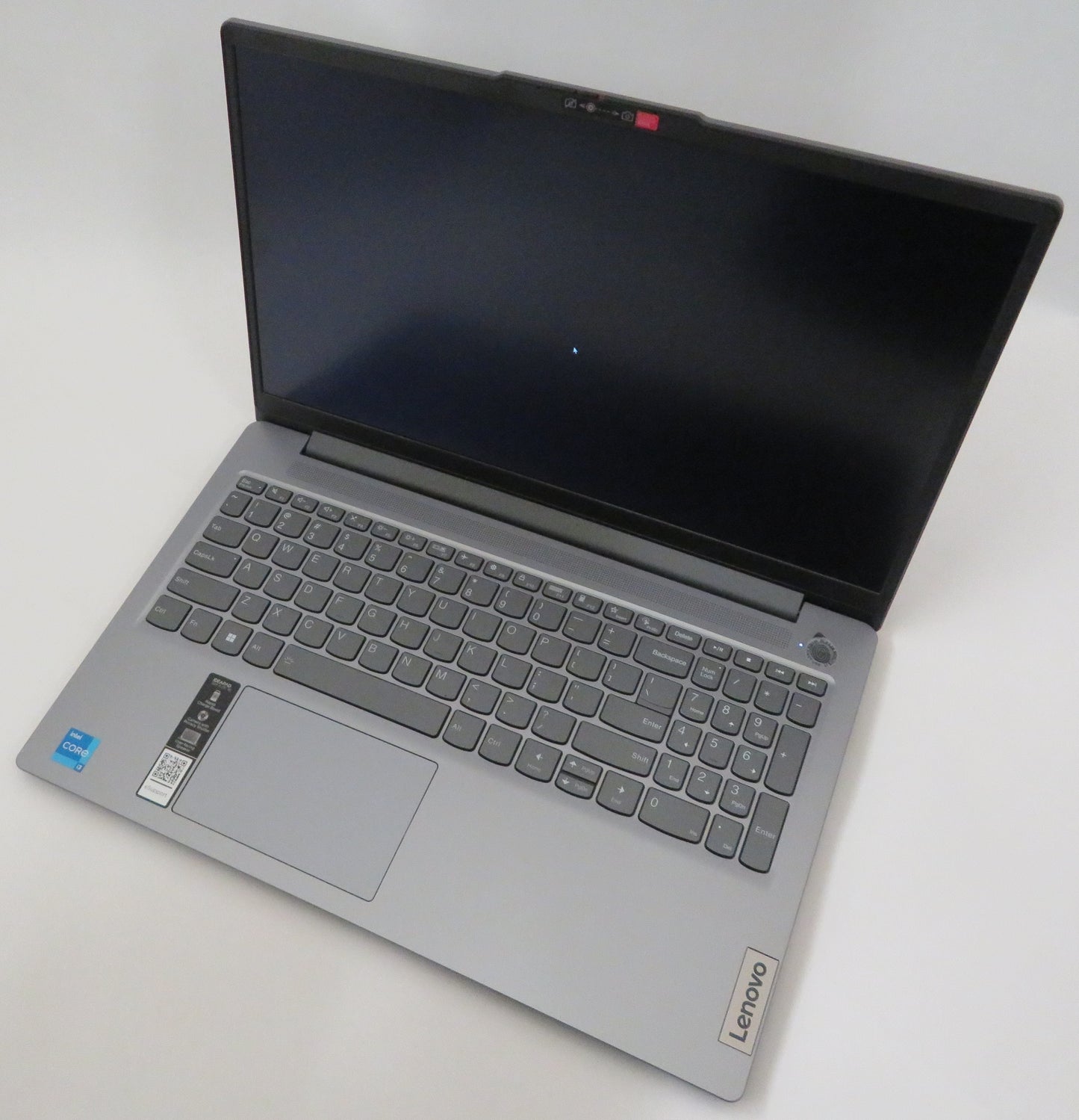 Lenovo IdeaPad Slim 3 15IRU8 i3 1305U 1.6GHz 8GB RAM 256GB Windows 11