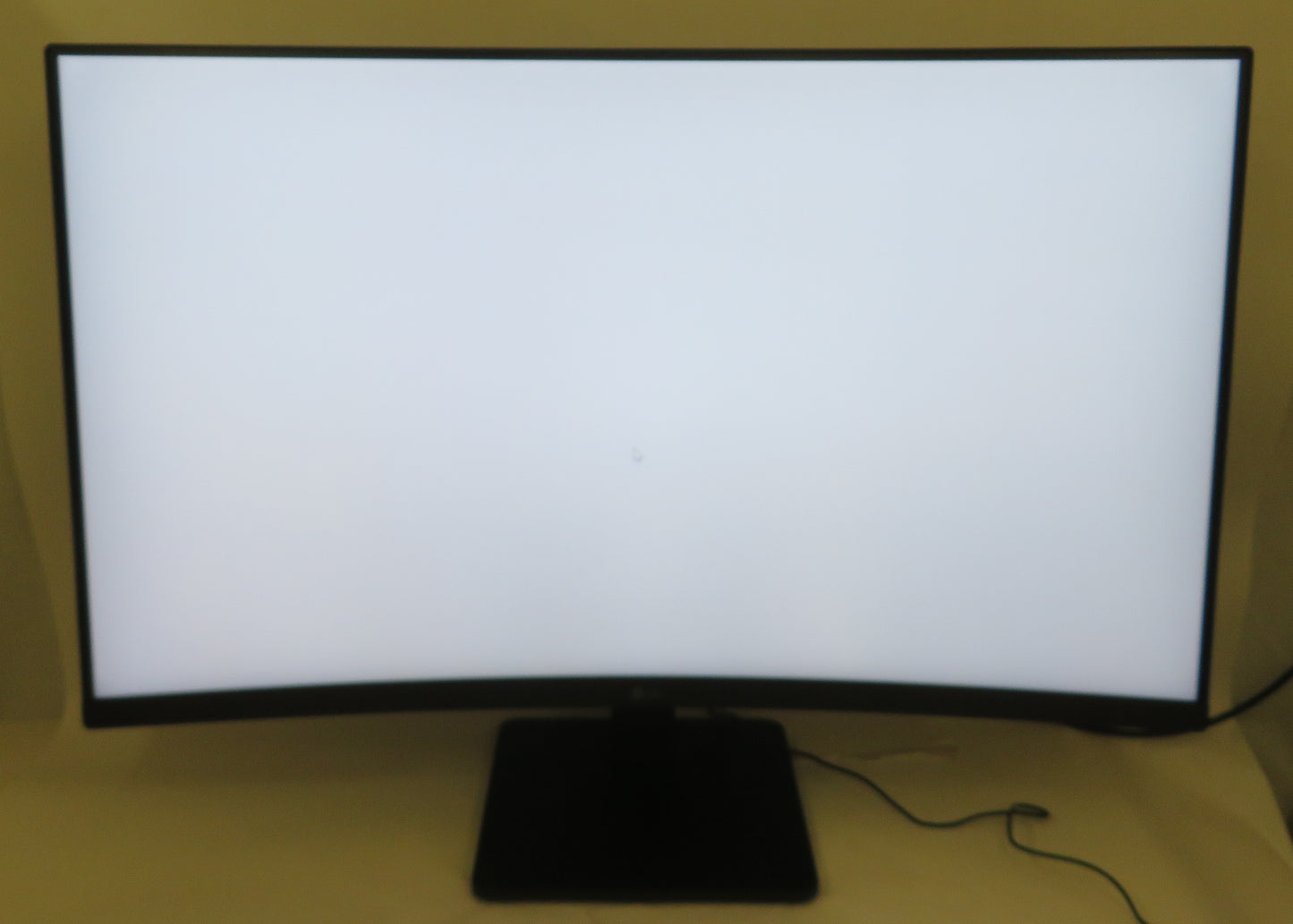 LG 32MR50C-B Curved Monitor 32-Inch FHD 100Hz AMD FreeSync