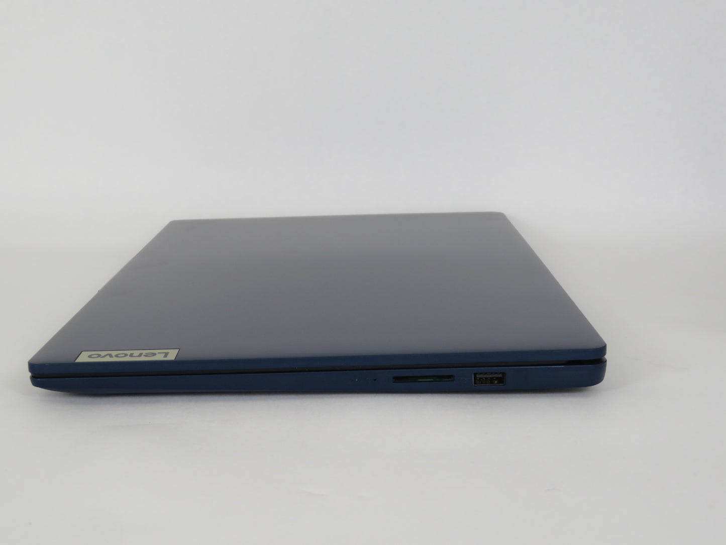 Ideapad Slim 3 15ABR8 15.6in FHD AMD Ryzen 7 7730U 2GHz 16GB RAM 512GB SSD