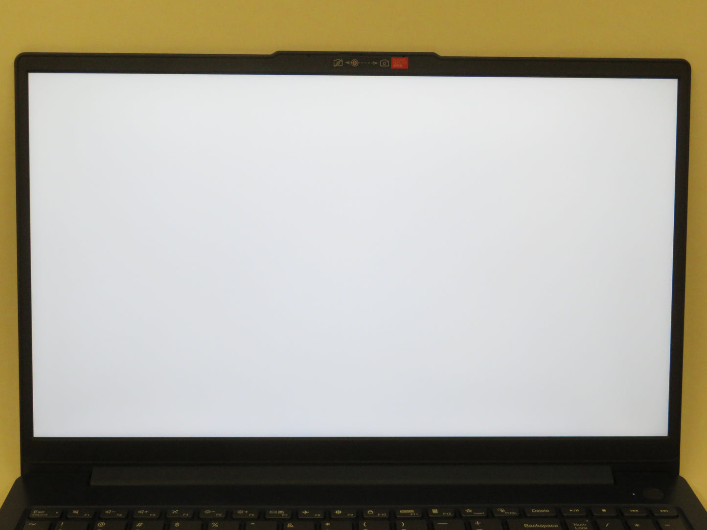 Ideapad Slim 3 15ABR8 15.6in FHD AMD Ryzen 7 7730U 2GHz 16GB RAM 512GB SSD