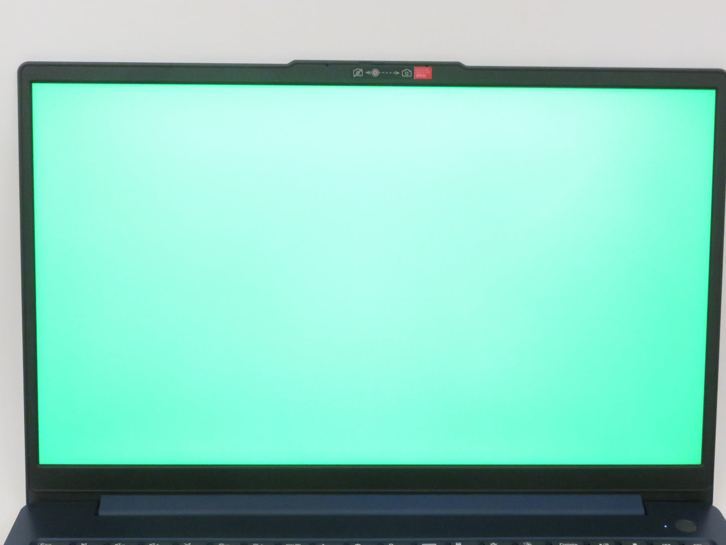 Ideapad Slim 3 15ABR8 15.6in FHD AMD Ryzen 7 7730U 2GHz 16GB RAM 512GB SSD