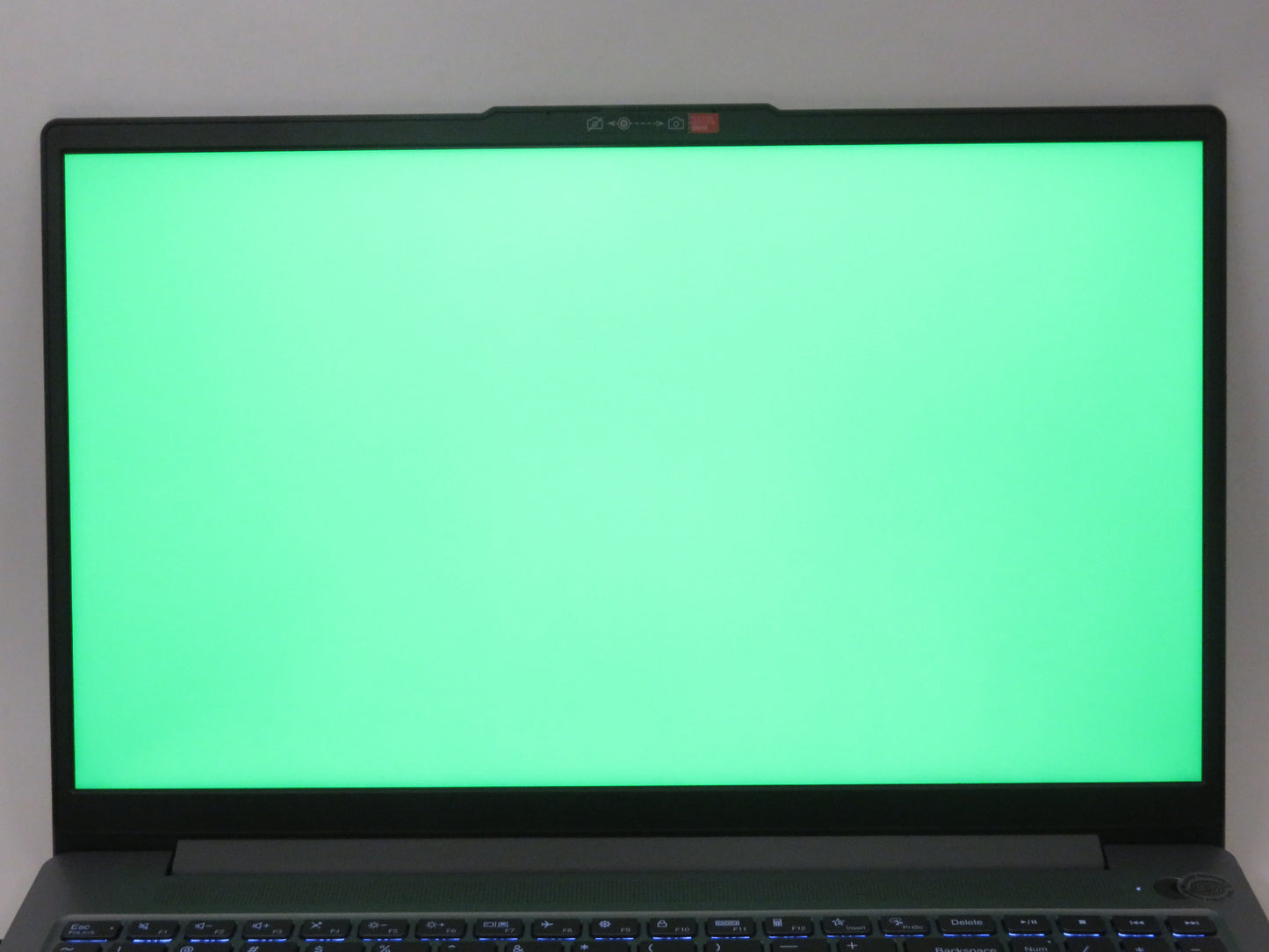 Ideapad Slim 3 15IRU9 15.6in FHD Intel Core 5 120U 1.4GHz 8GB RAM 256GB SSD