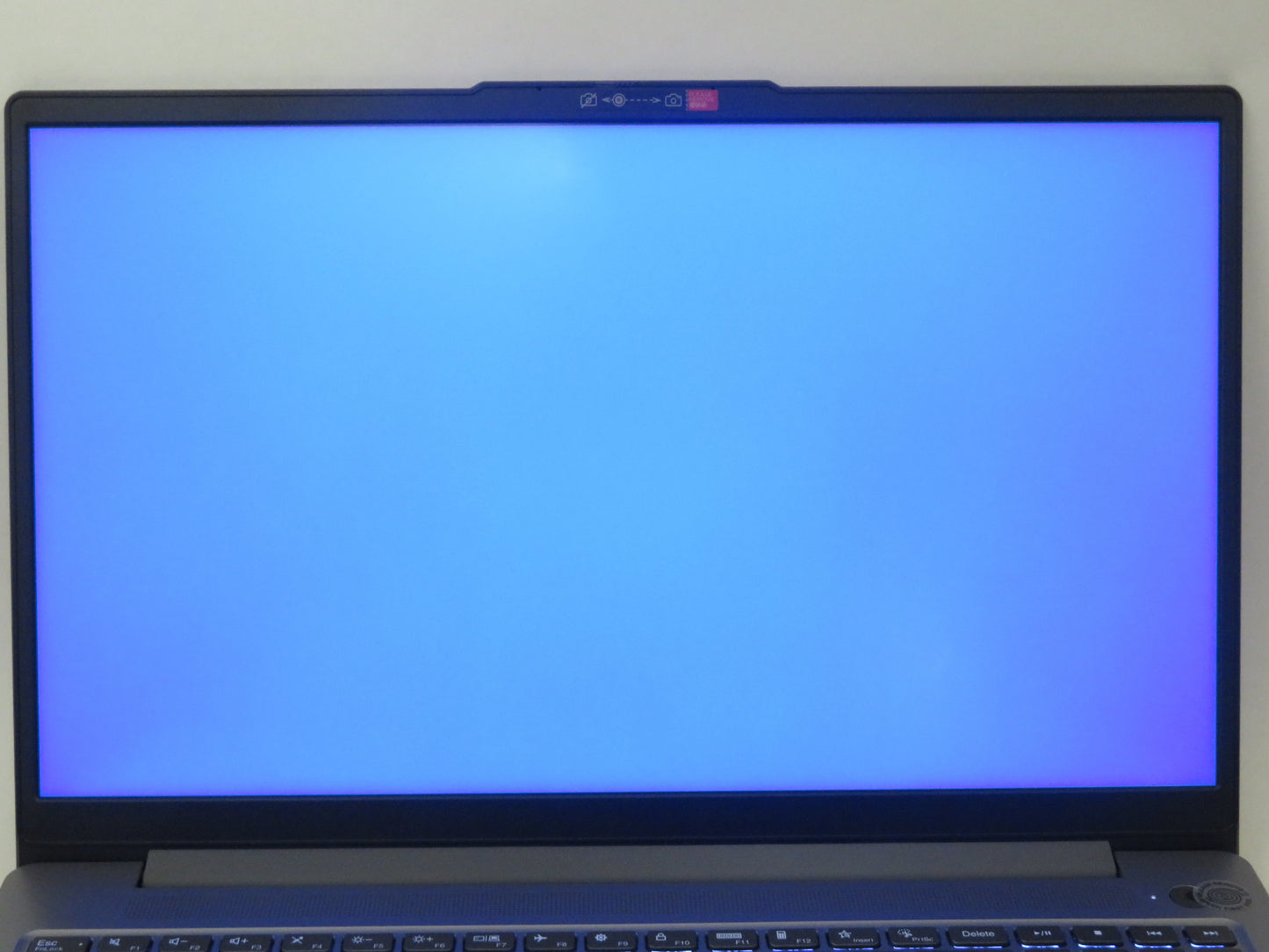 Ideapad Slim 3 15IRU9 15.6in FHD Intel Core 5 120U 1.4GHz 8GB RAM 256GB SSD