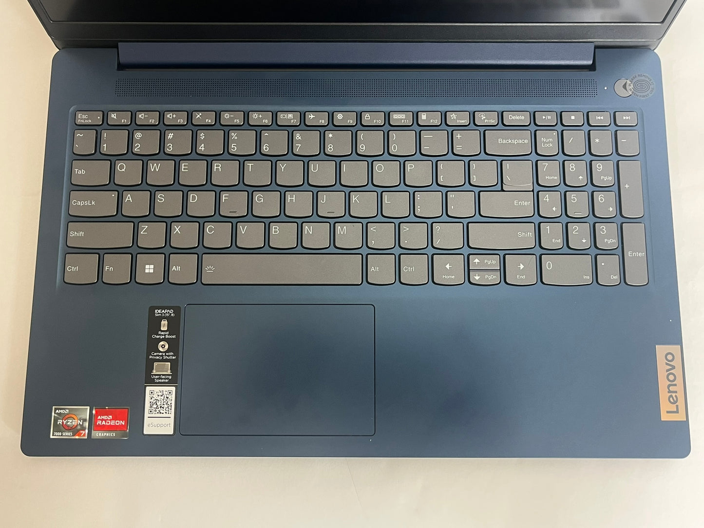 Ideapad Slim 3 15ABR8 15.6in FHD AMD Ryzen 7 7730U 2GHz 16GB RAM 512GB SSD