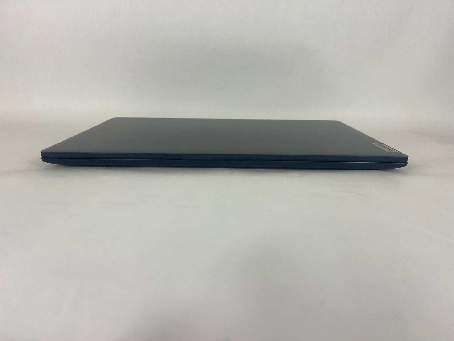 Ideapad Slim 3 15ABR8 15.6in FHD AMD Ryzen 7 7730U 2GHz 16GB RAM 512GB SSD