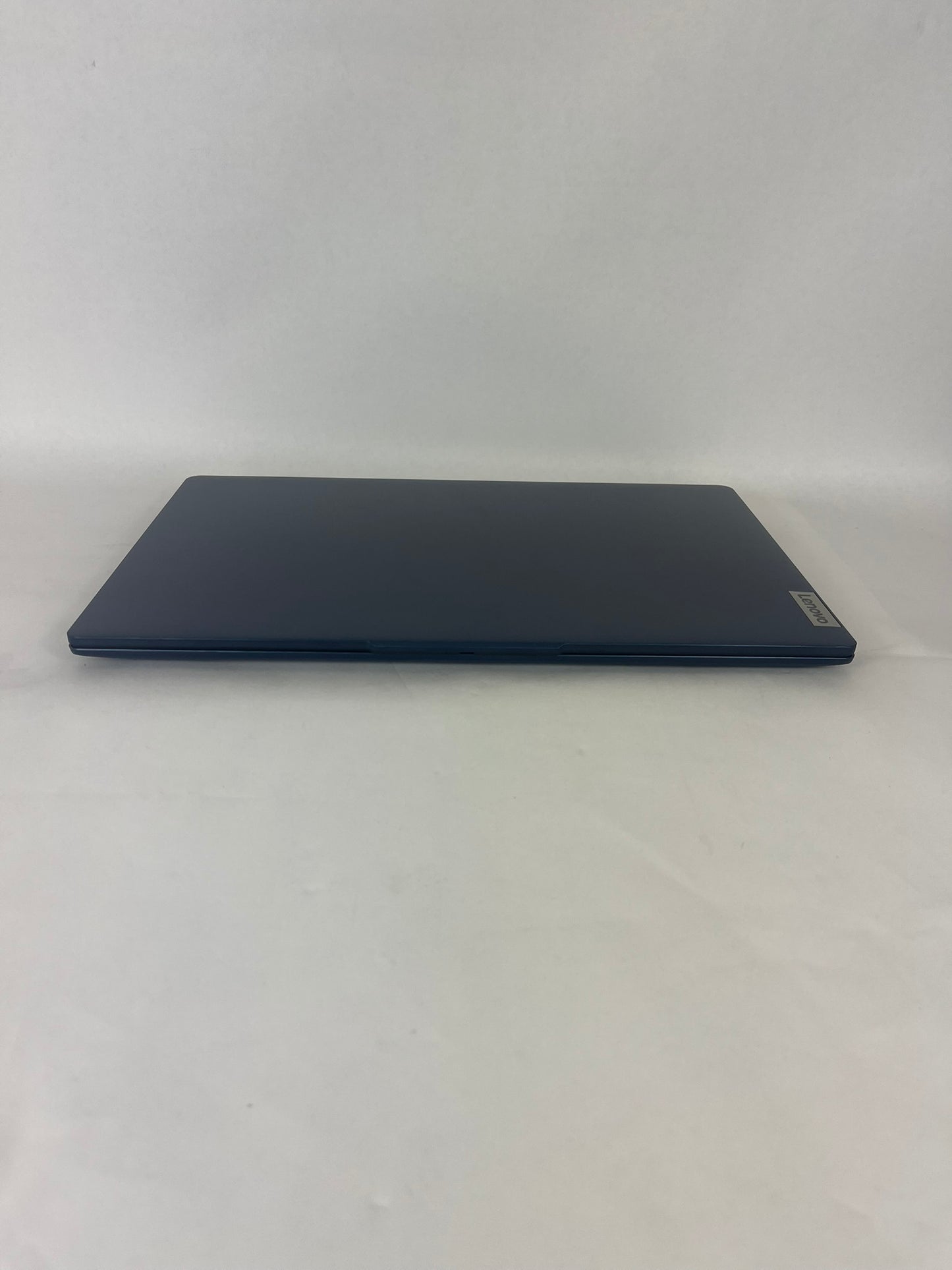 Ideapad Slim 3 15ABR8 15.6in FHD AMD Ryzen 7 7730U 2GHz 16GB RAM 512GB SSD