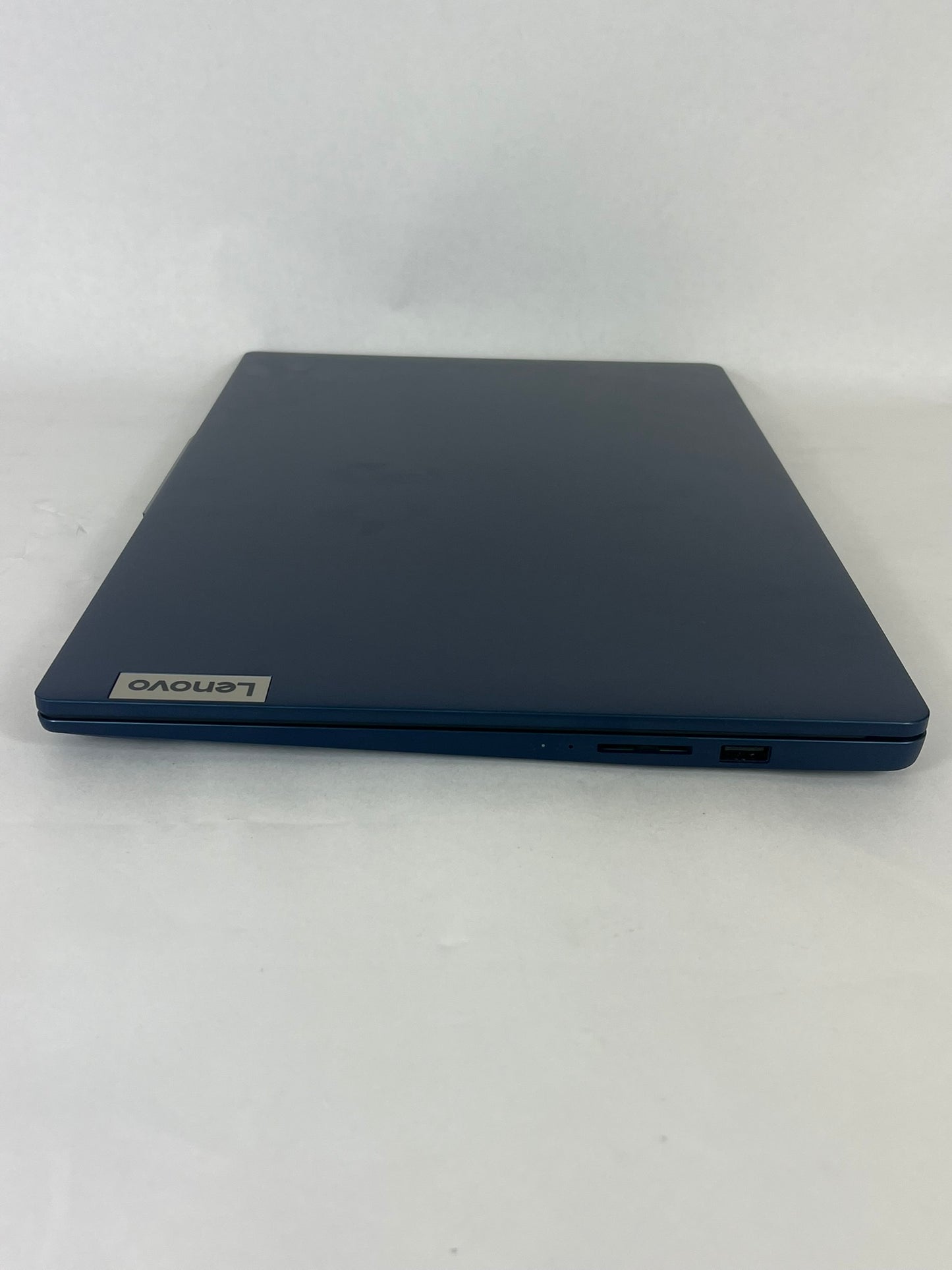 Ideapad Slim 3 15ABR8 15.6in FHD AMD Ryzen 7 7730U 2GHz 16GB RAM 512GB SSD