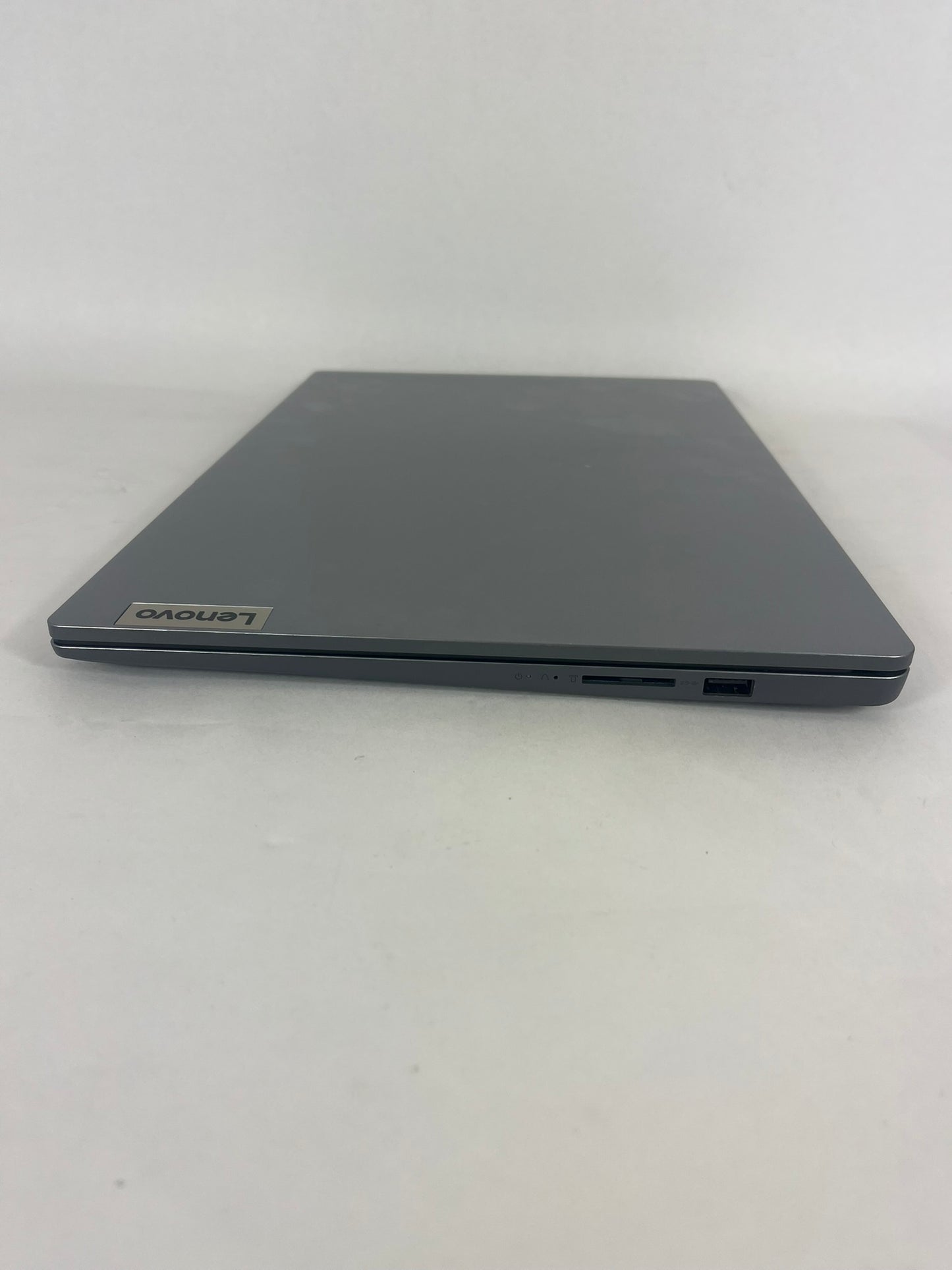 Ideapad Slim 3 15IRU9 15.6in FHD Intel Core 5 120U 1.4GHz 8GB RAM 256GB SSD