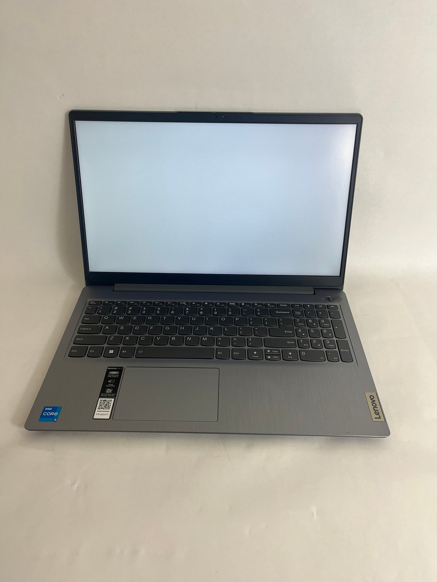 Lenovo IdeaPad 3 15IAU7 15.6IN i5-1235U 8GB 512GB SSD W11