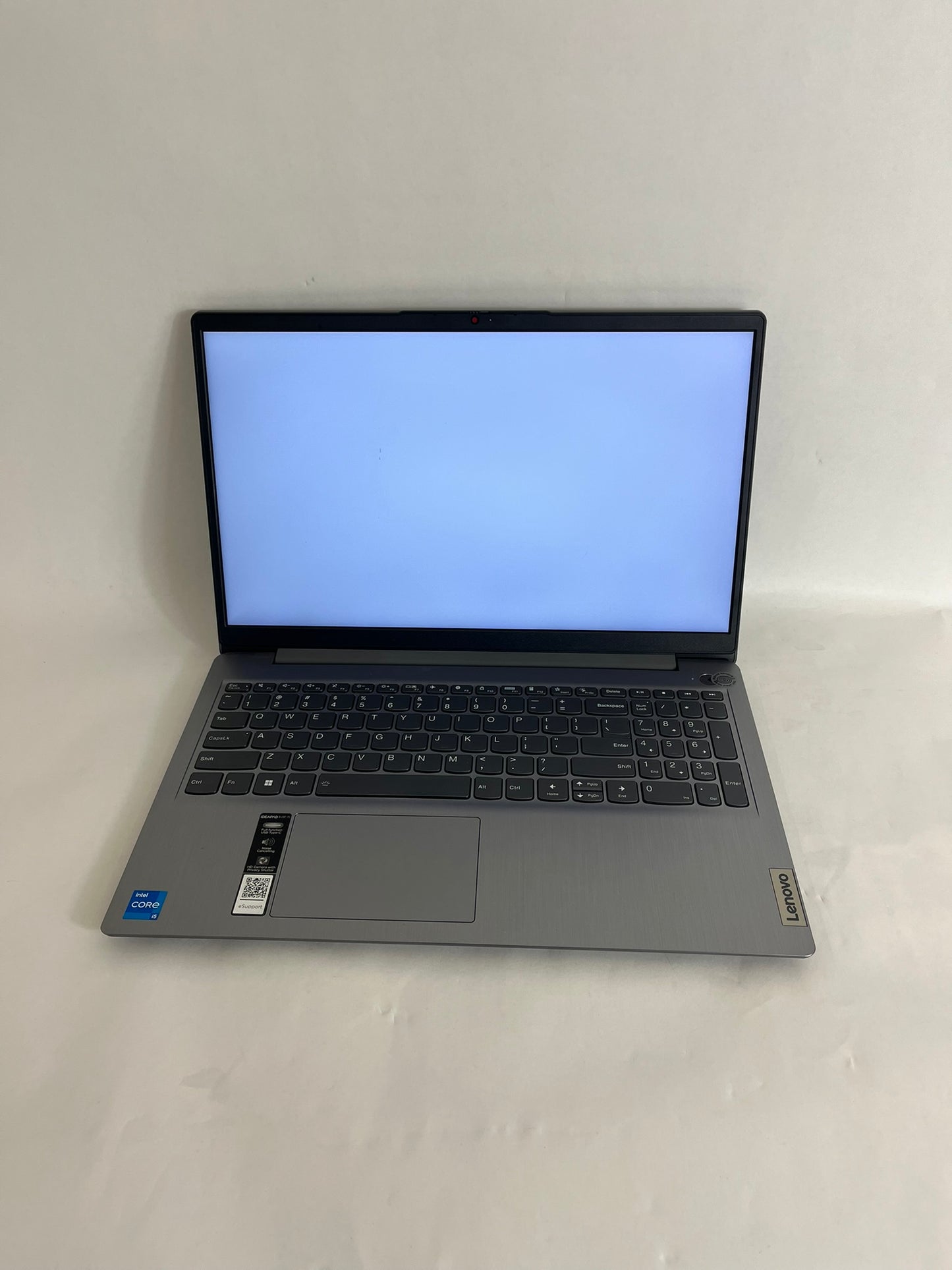 Lenovo IdeaPad 3 15IAU7 15.6IN i5-1235U 8GB 256GB SSD W11