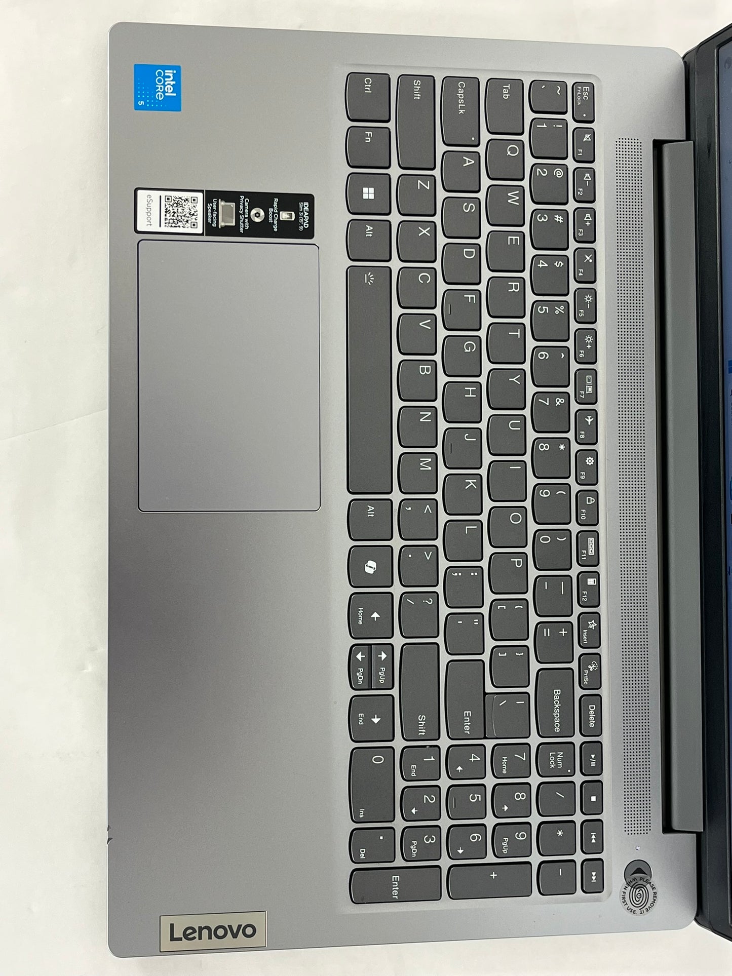 Ideapad Slim 3 15IRU9 15.6in FHD Intel Core 5 120U 1.4GHz 8GB RAM 256GB SSD
