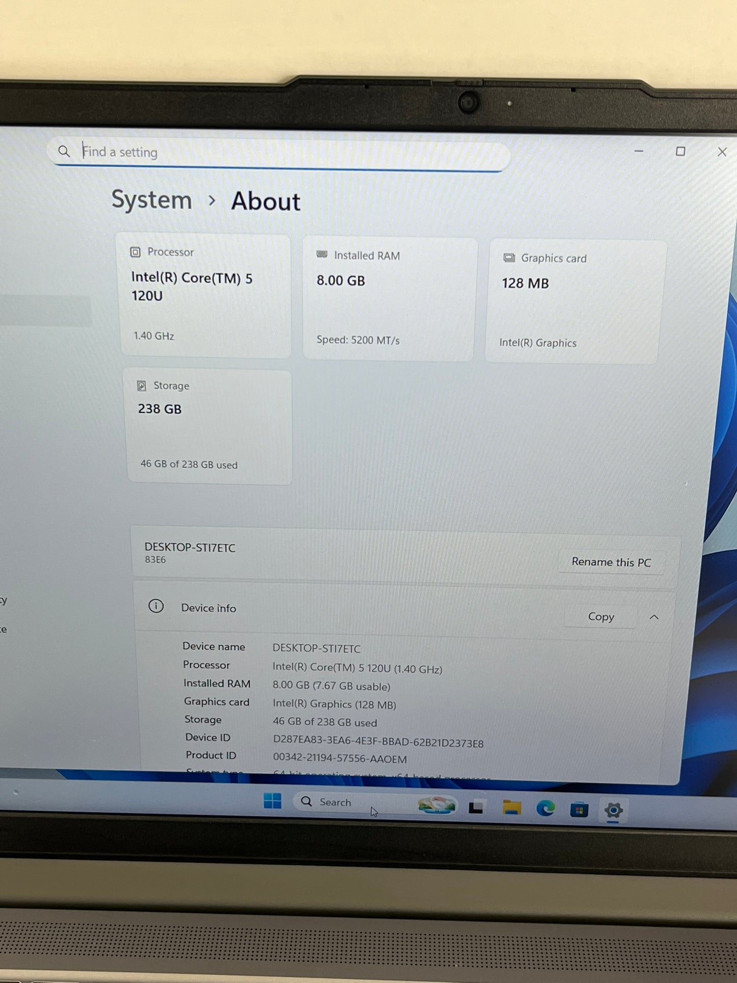 Ideapad Slim 3 15IRU9 15.6in FHD Intel Core 5 120U 1.4GHz 8GB RAM 256GB SSD
