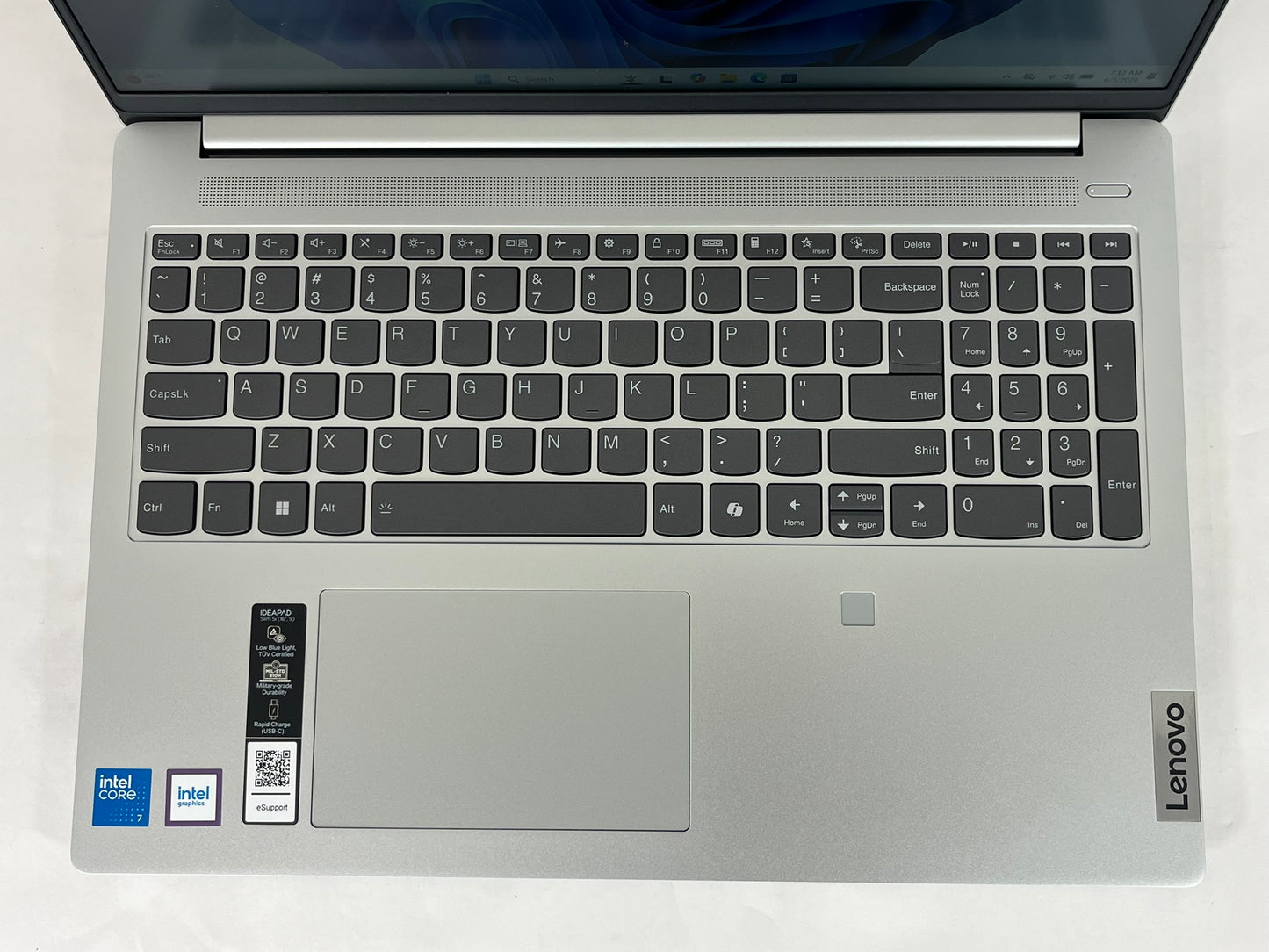 Lenovo IdeaPad Slim 5 16IRU9 16in Intel Core 7 150U 1.8GHz 8GB RAM 512GB WIN11