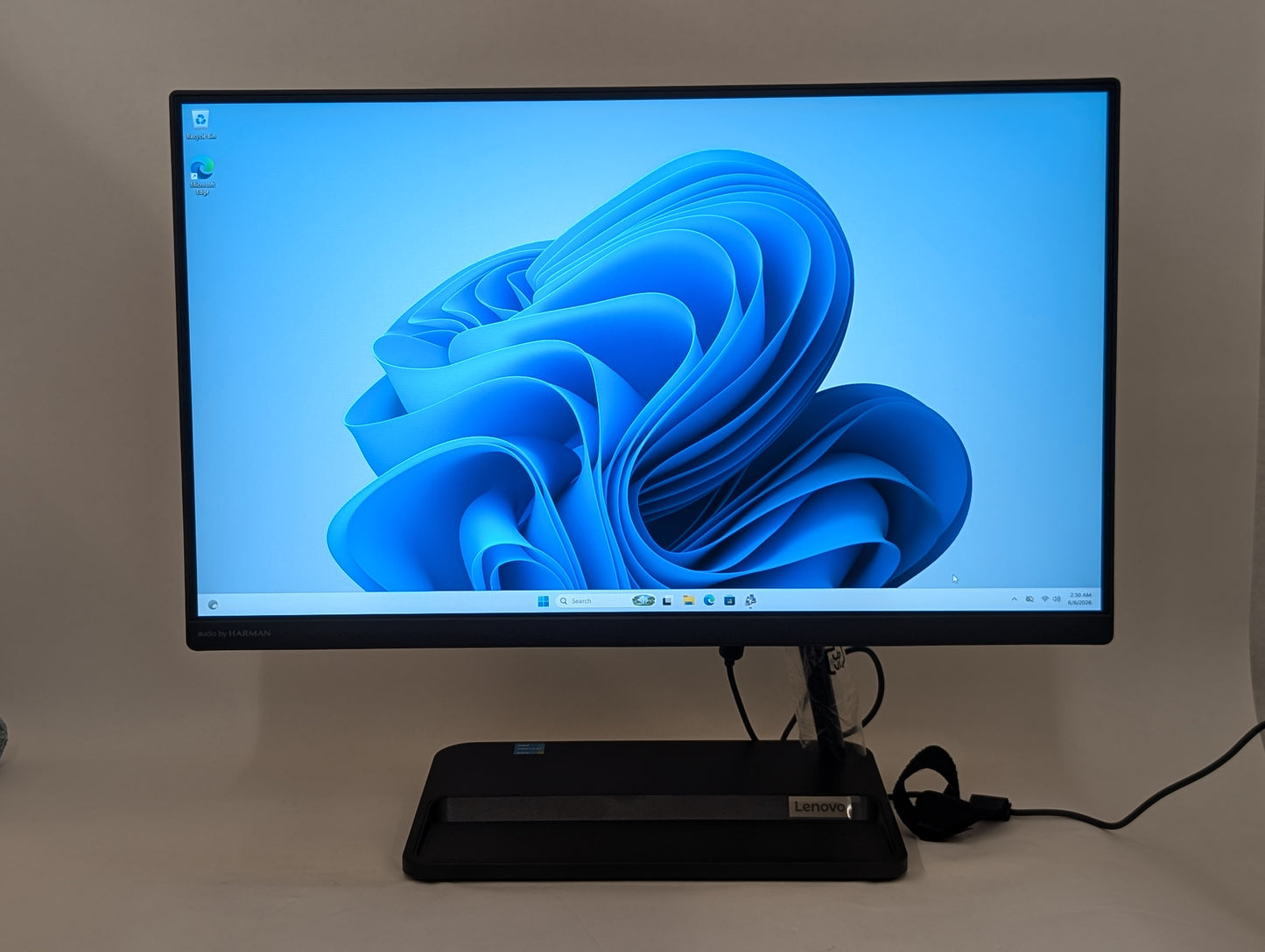 Lenovo IdeaCentre AIO 3 22IAP7 21.5in Intel Pentium 8505 1.2GHz 4GB RAM 256GB
