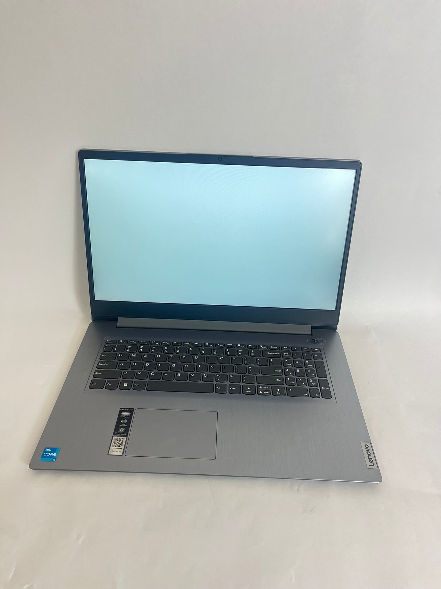 Lenovo IdeaPad 3 17IAU7 i3 1215U@1.2GHz 8GB 256GB Win 11