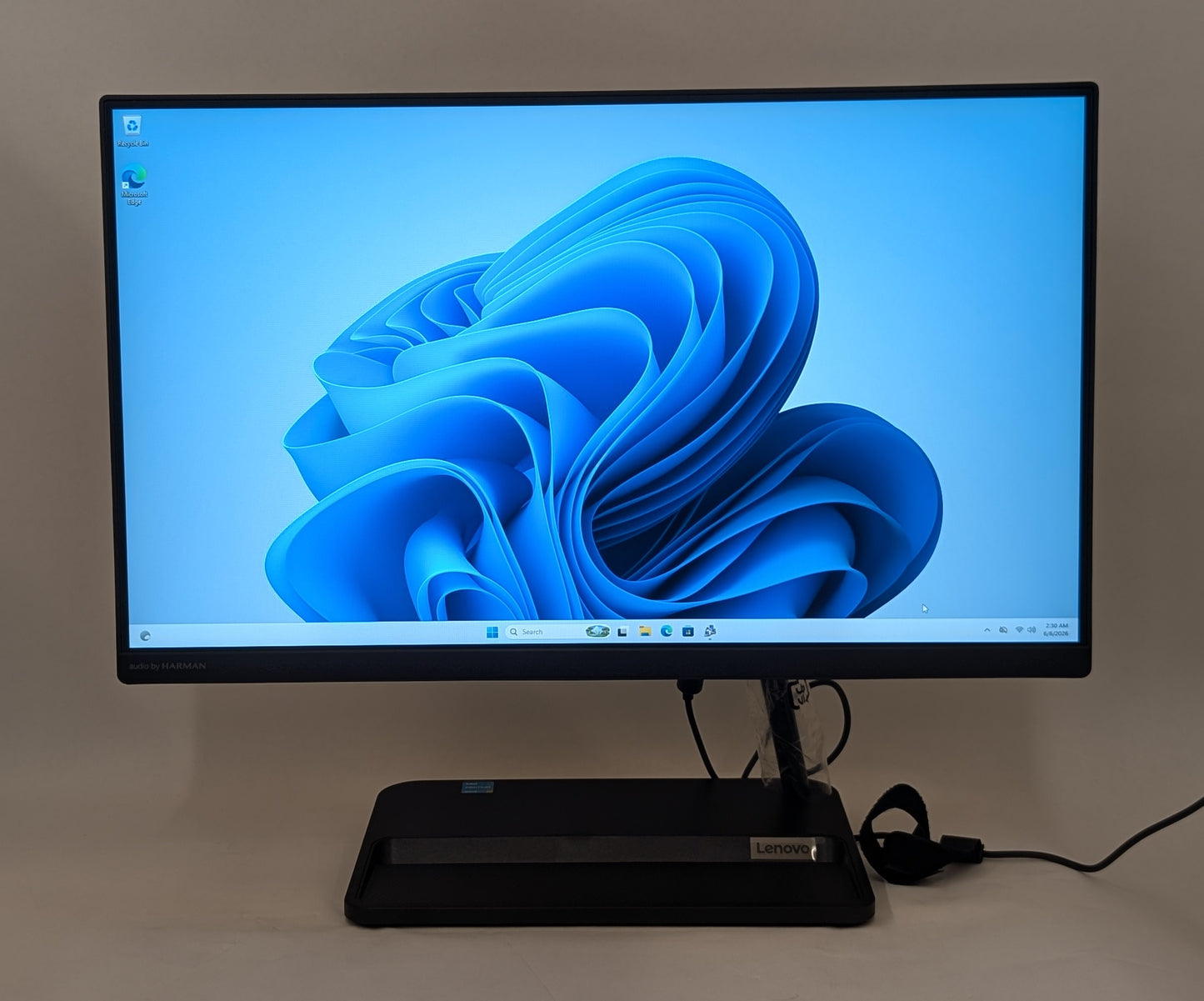 Lenovo IdeaCentre AIO 3 22IAP7 Intel Pentium Gold 8505 1.2GHz 4GB RAM 256GB SSD