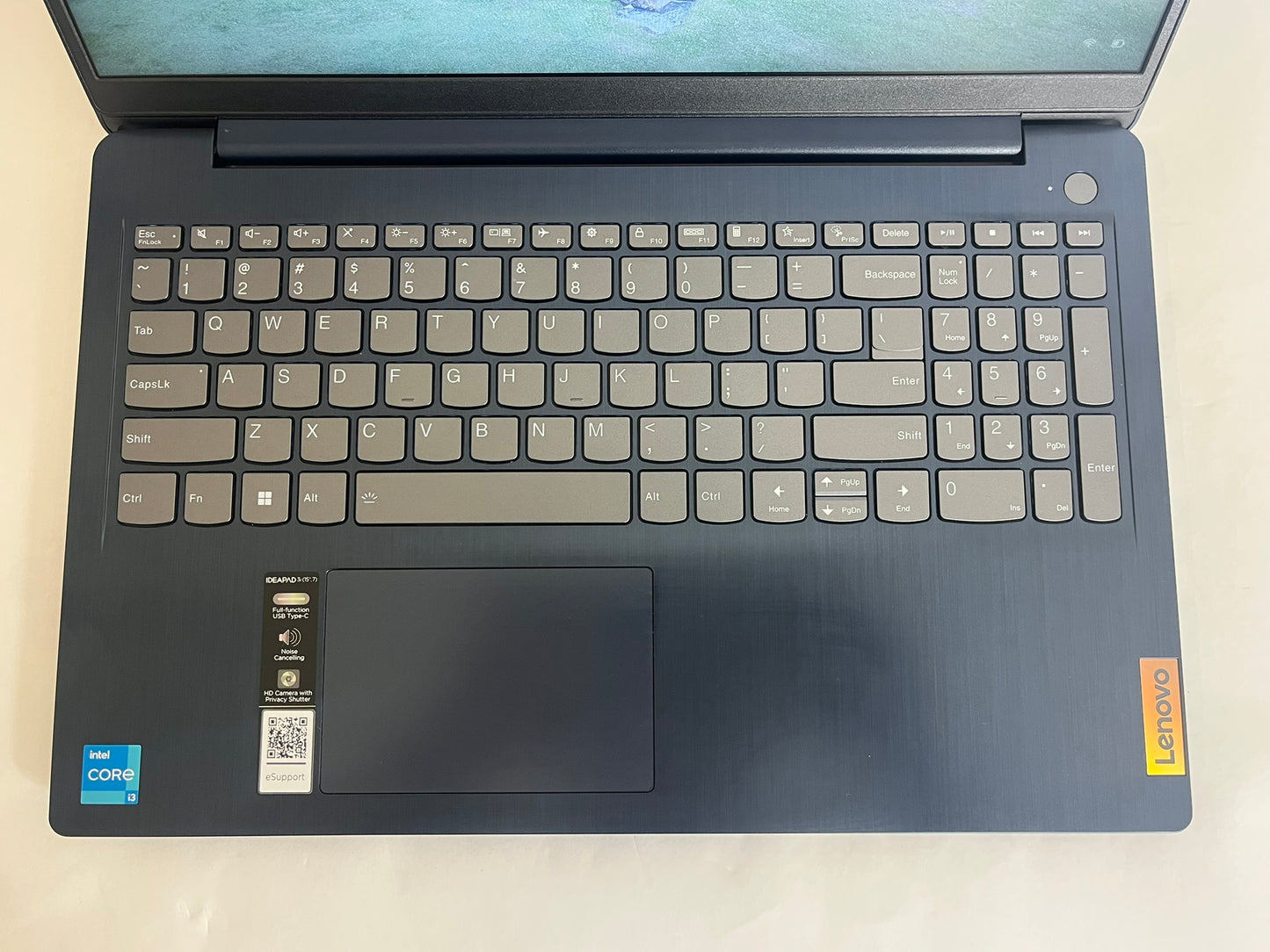 Lenovo IdeaPad 3 15.6in FHD i3 1215U 1.2GHz 8GB RAM 256GB Win11