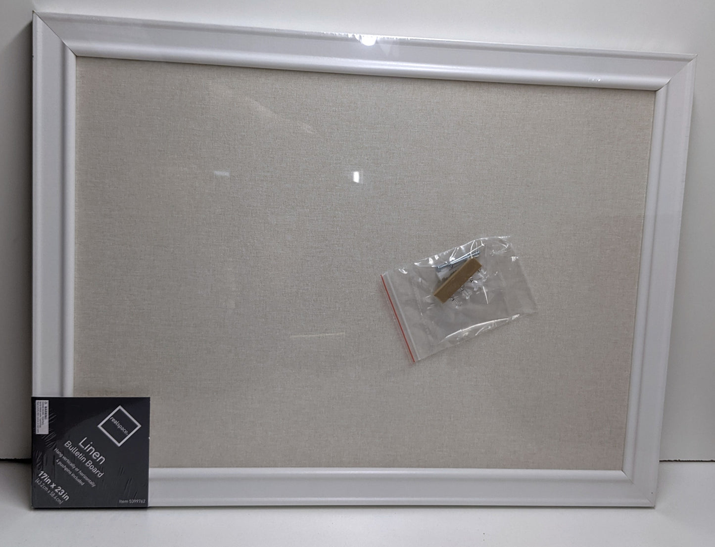 REALSPACE LINEN BULLETIN BOARD 17in X 23in