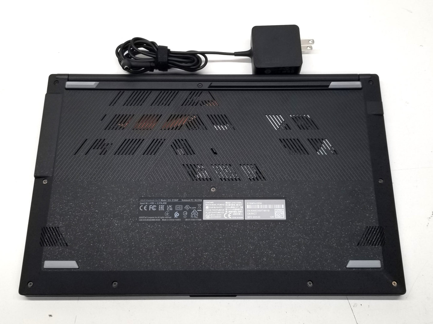 Asus Vivobook E1504F R5-7520U, 16GB Memory, 512GB SSD