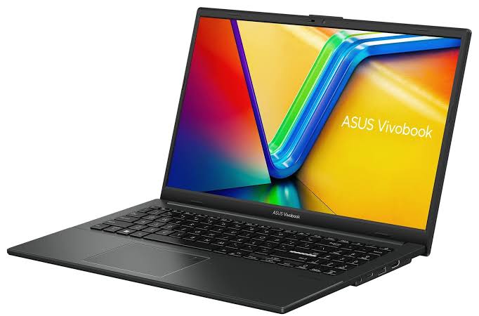 Asus Vivobook E1504F R5-7520U, 16GB Memory, 512GB SSD