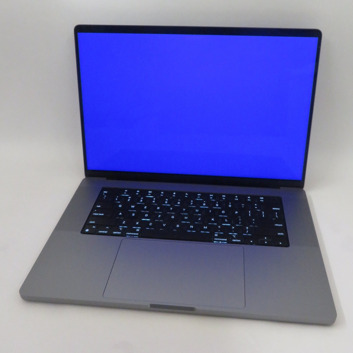 Apple Macbook Pro 2023 16in Retina M2 Pro 16GB RAM 512GB Tahoe A2780