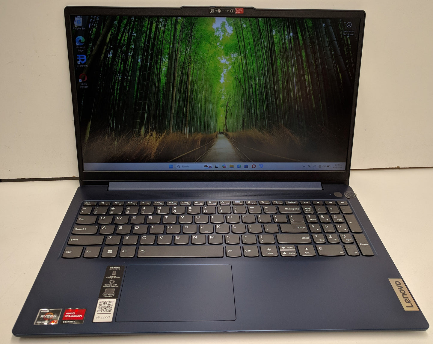 Lenovo Ideapad Slim 3 15ABR8  R7-7730U@2.0GHZ,16GB, 512GB