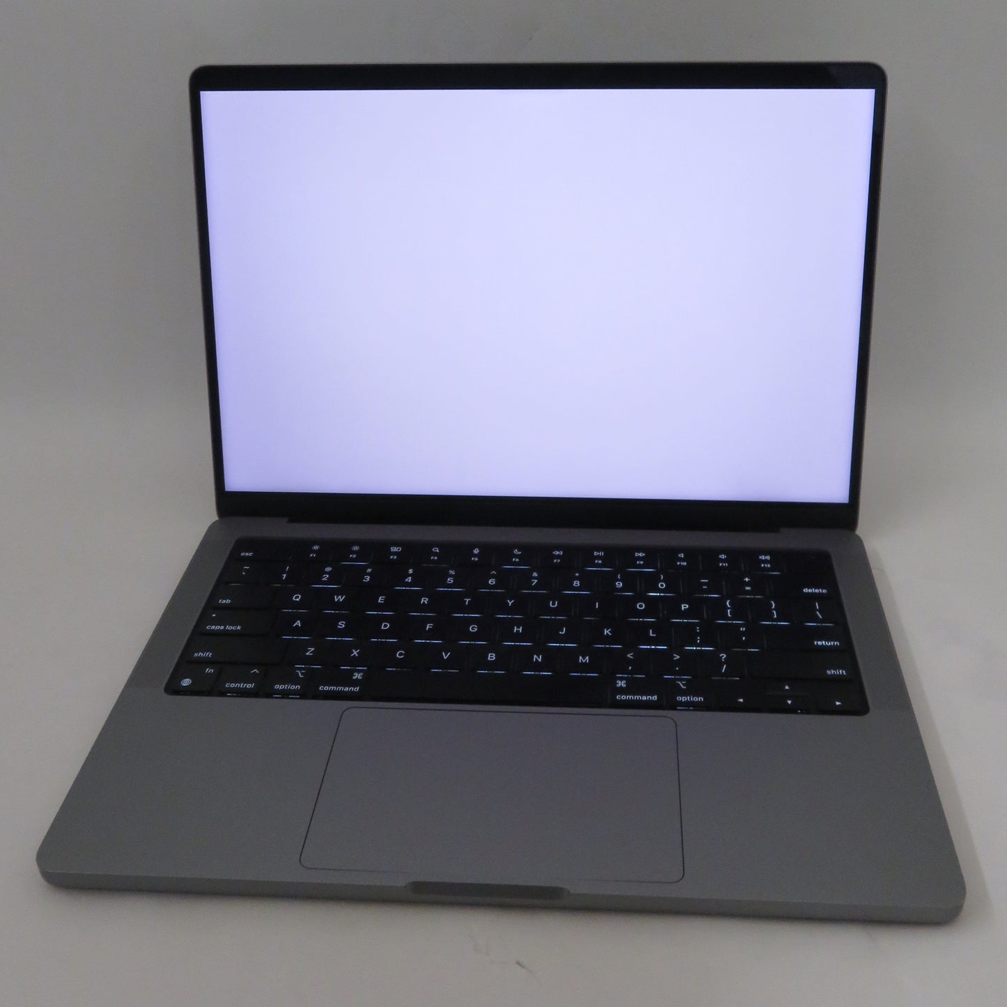 Apple Macbook Pro 2021 14in Retina XDR M1 Pro 16GB RAM 512GB SSD Tahoe A2442