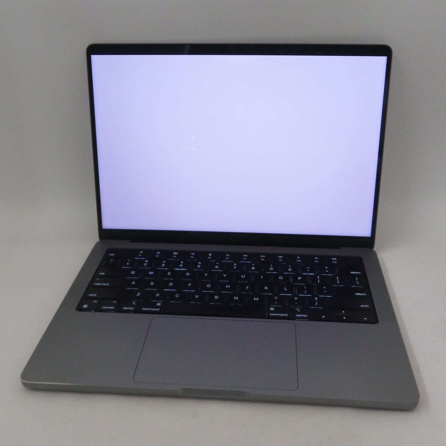 Apple Macbook Pro 2021 14in Retina XDR M1 Pro 16GB RAM 512GB SSD Tahoe A2442