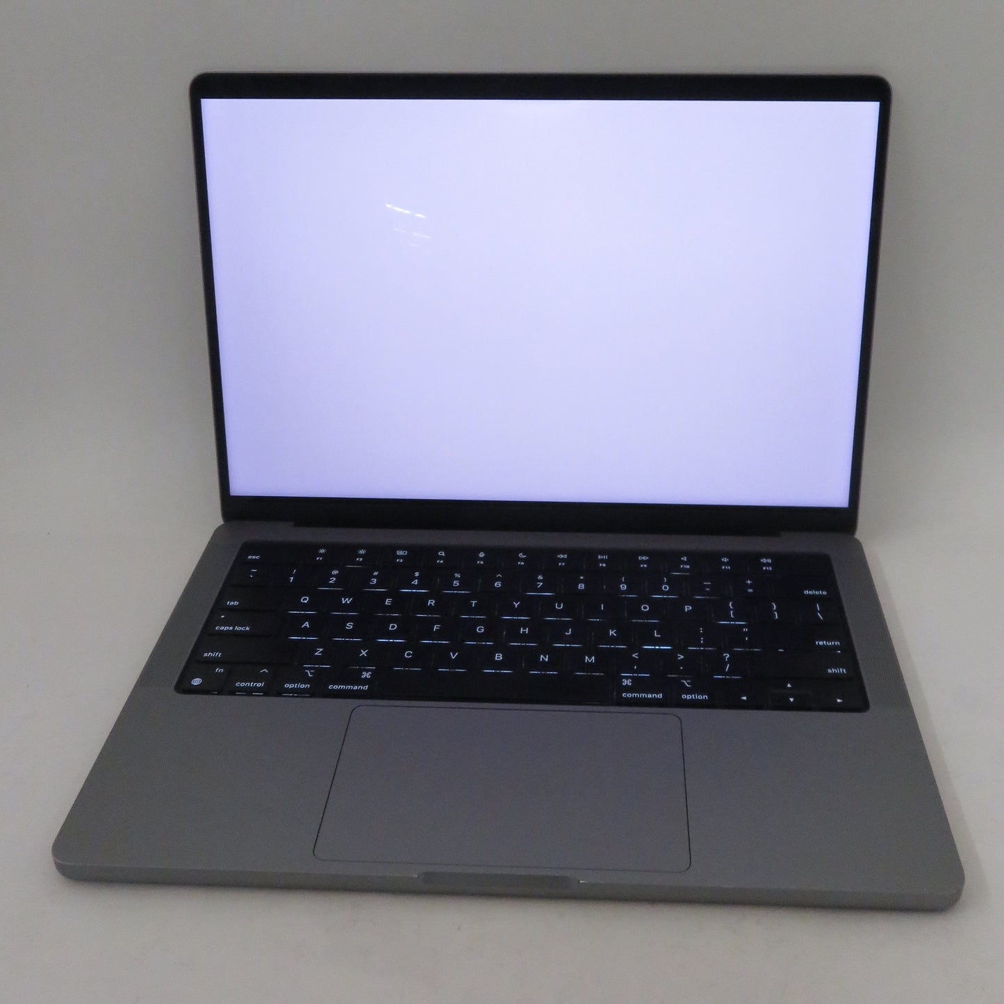 Apple Macbook Pro 2021 14in Retina XDR M1 Pro 16GB RAM 512GB SSD Tahoe A2442