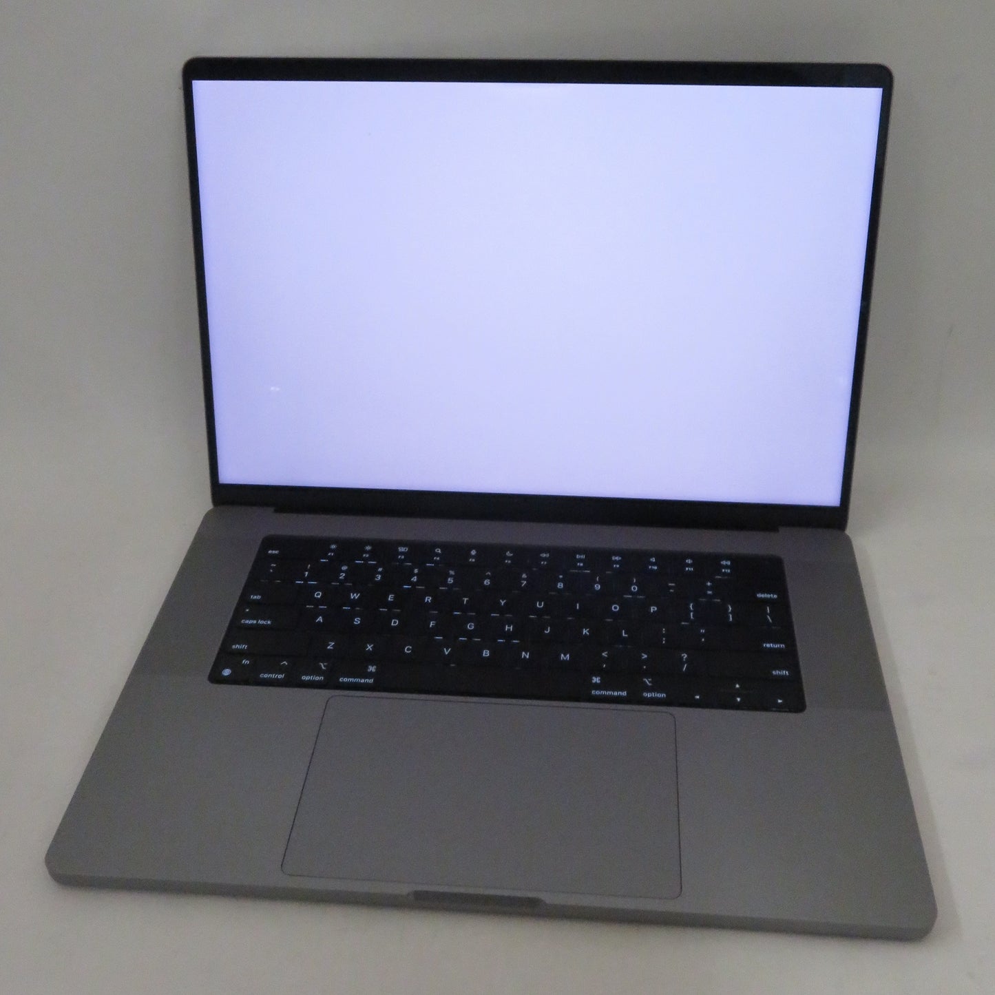 Apple Macbook Pro 2021 16in Retina XDR M1 Pro 16GB RAM 512GB macOS A2485