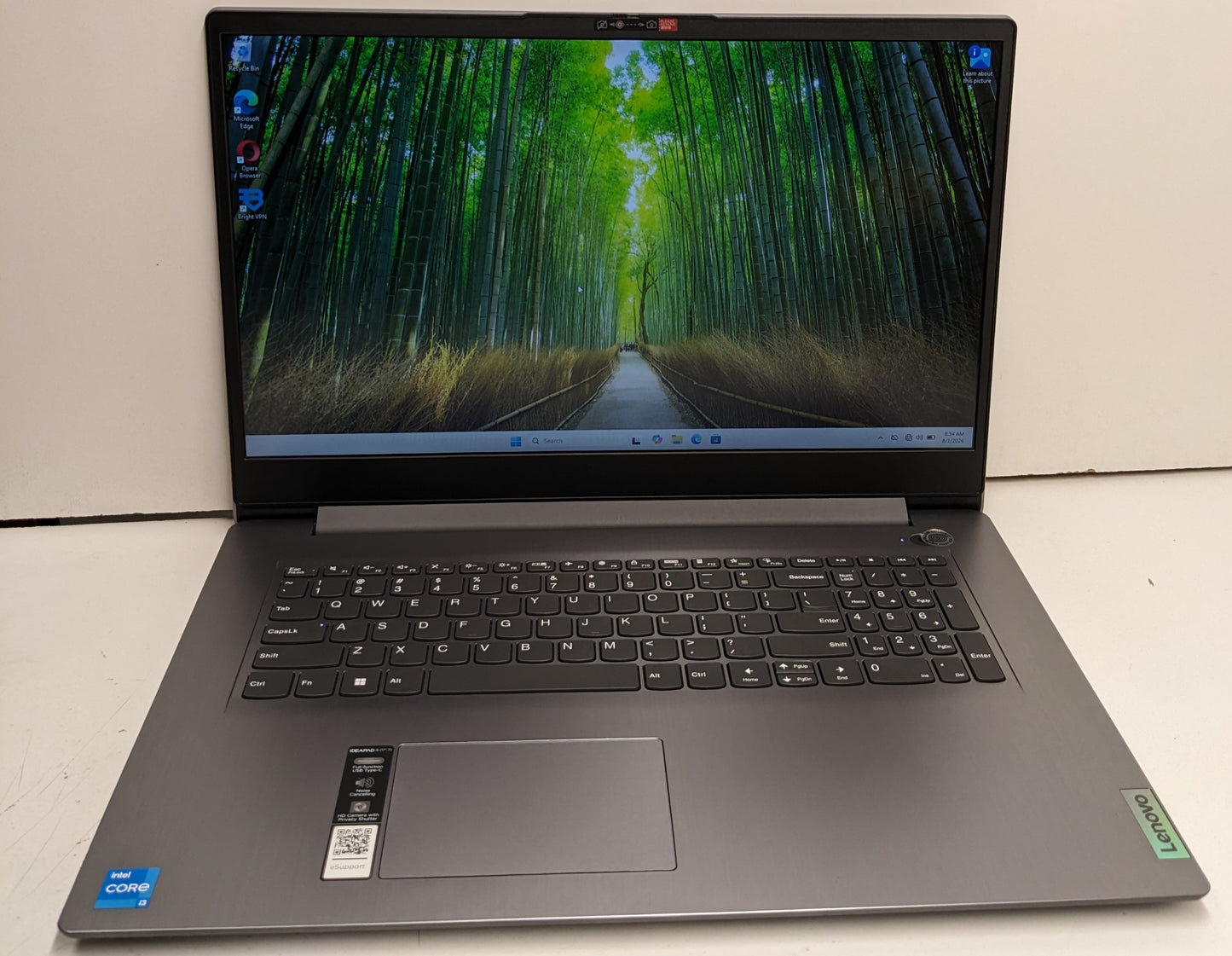 Lenovo Ideapad  3 17IAU7 I3-1215U@1.2GHZ, 8GB, 256GB