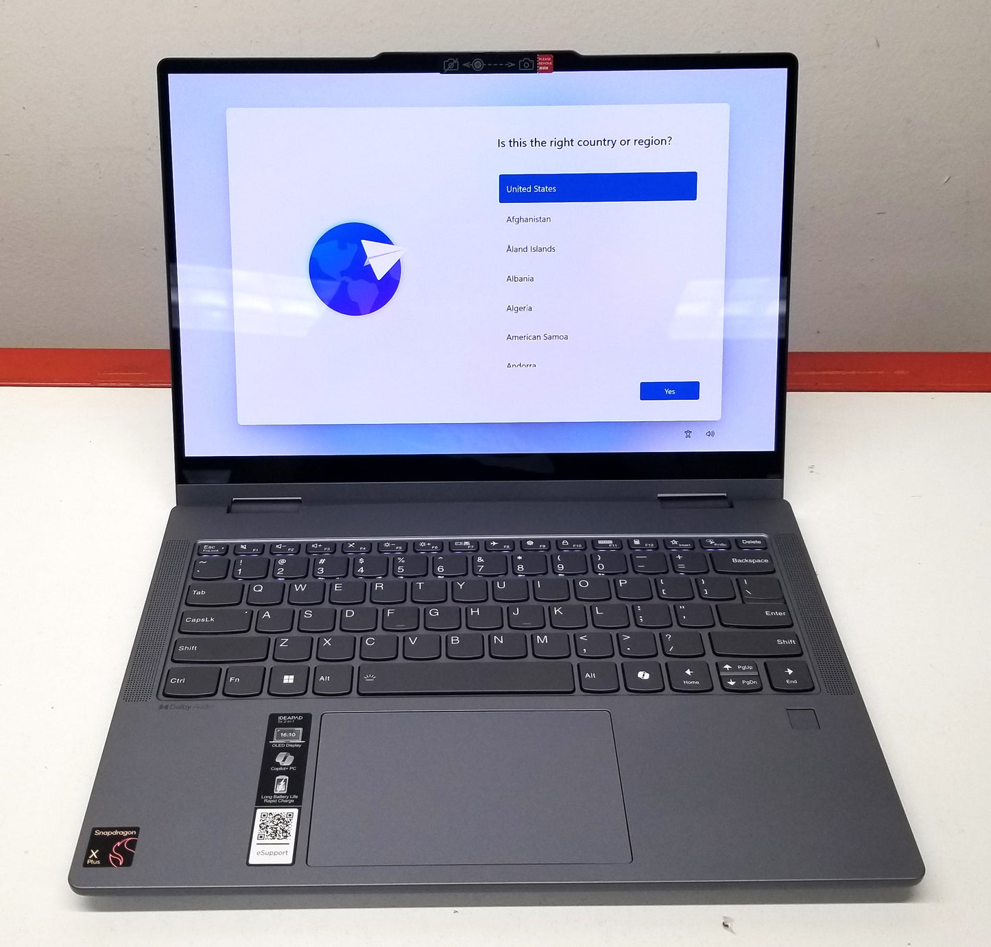 Lenovo IdeaPad 5x 2-in-1 14Q8X9 Snapdragon X Plus - 16GB,1TB