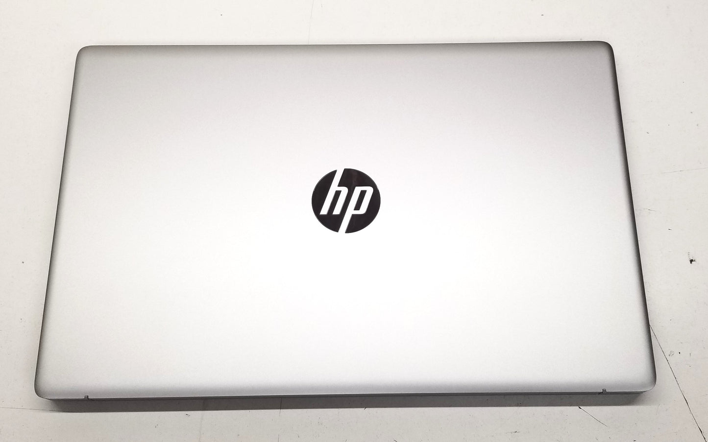 HP 17-cp2134od R3-7320U, 8GB, 256GB