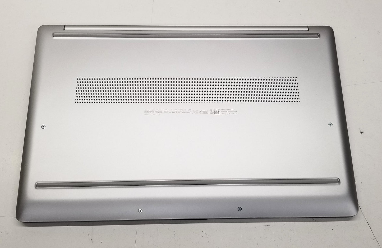 HP 17-cp2134od R3-7320U, 8GB, 256GB