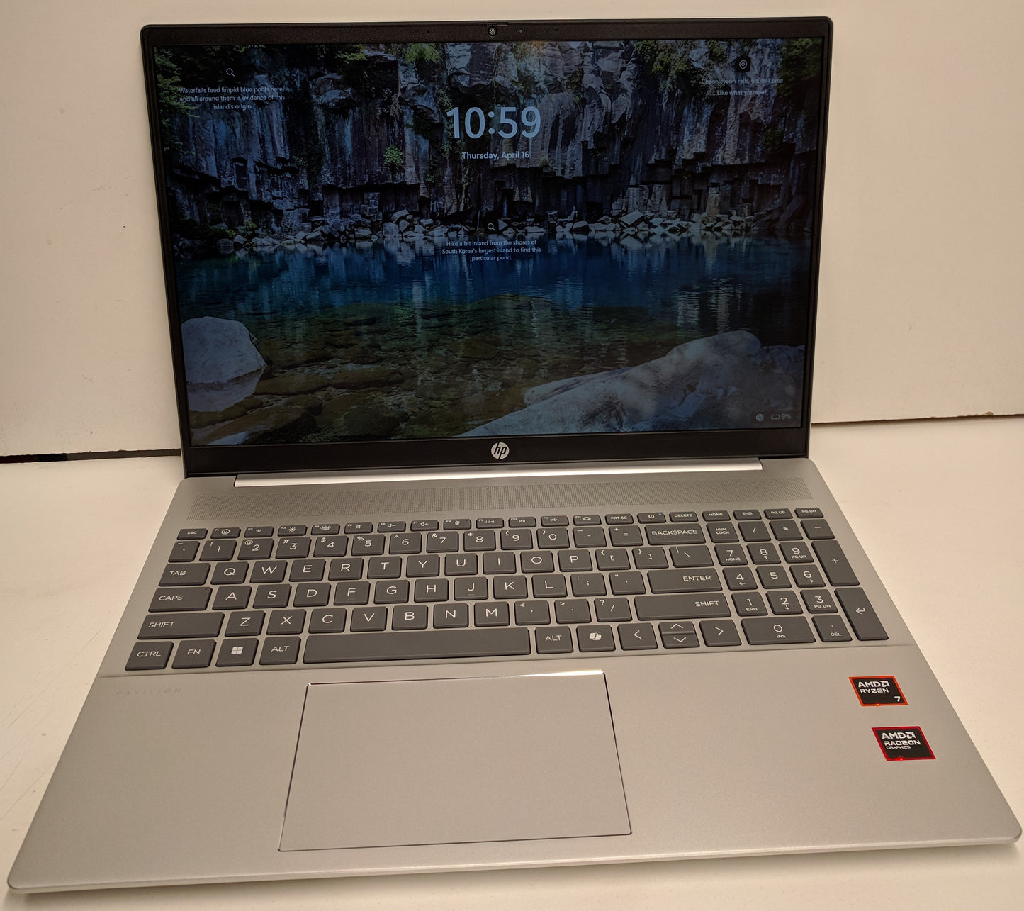 HP-16AG00170D PAVILION R7-8840U, 16GB, 512GB