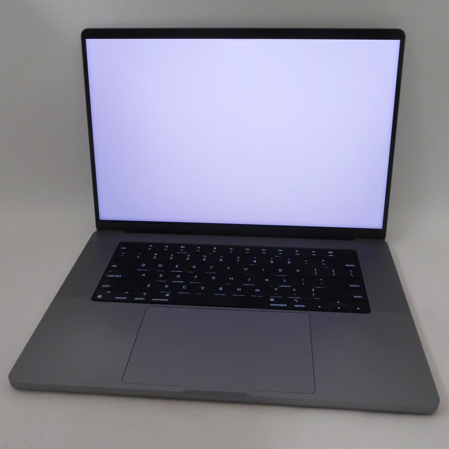Apple Macbook Pro 2023 16in Retina M2 Pro 16GB RAM 512GB macOS A2780