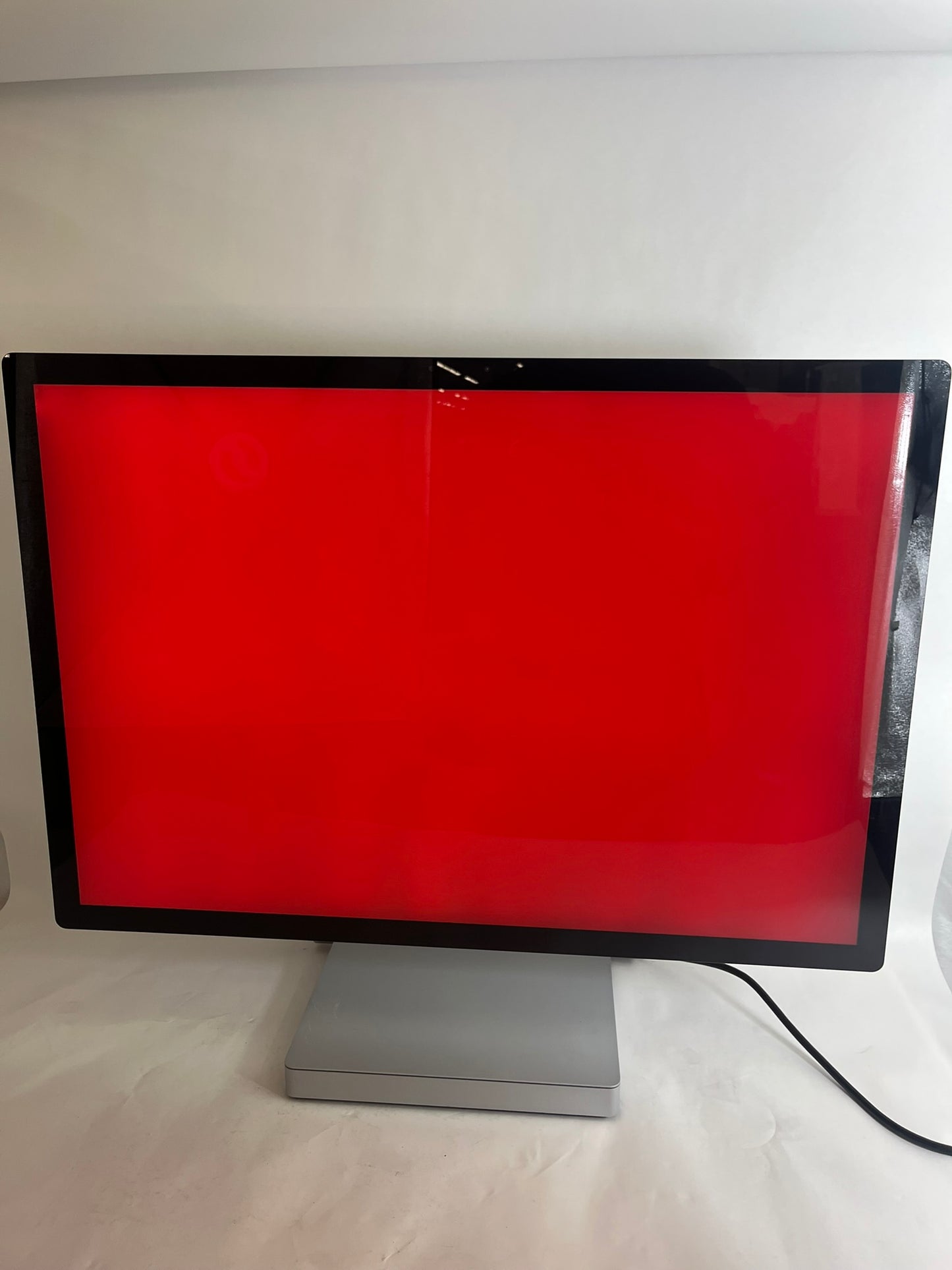 Microsoft Surface Studio 2 i7 7820HQ 2.9GHz 32GB RAM GTX 1070 1TB SSD W11