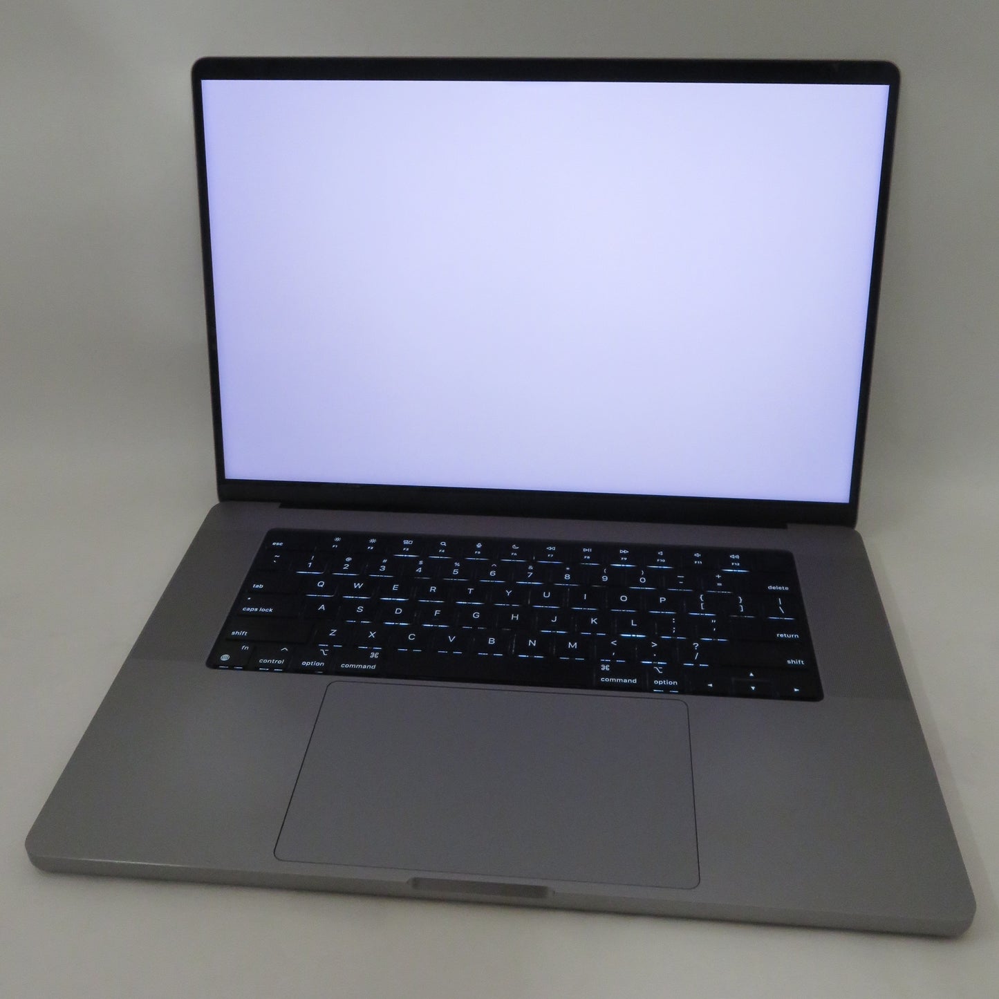 Apple Macbook Pro 2023 16in Retina M2 Max 32GB RAM 512GB Tahoe A2780