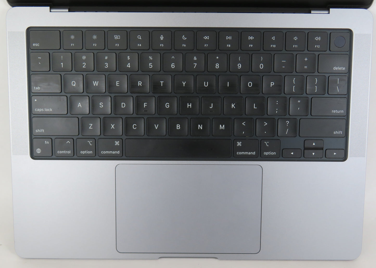 Apple Macbook Pro 2023 14in Retina XDR M2 Pro 16GB RAM 512GB Tahoe A2779