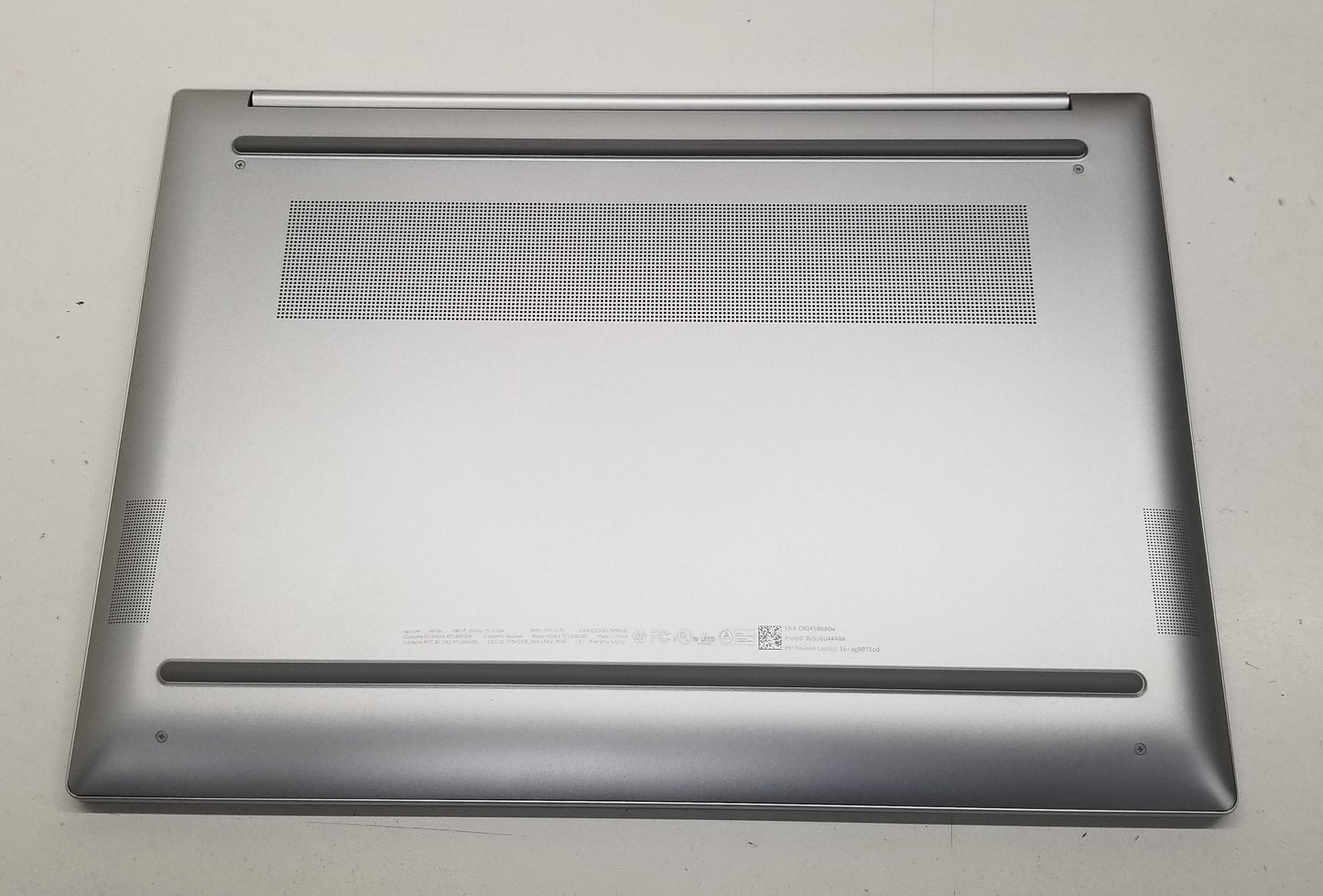 HP 16 In Pavilion R7-8840U, 16GB RAM, 512GB SSD
