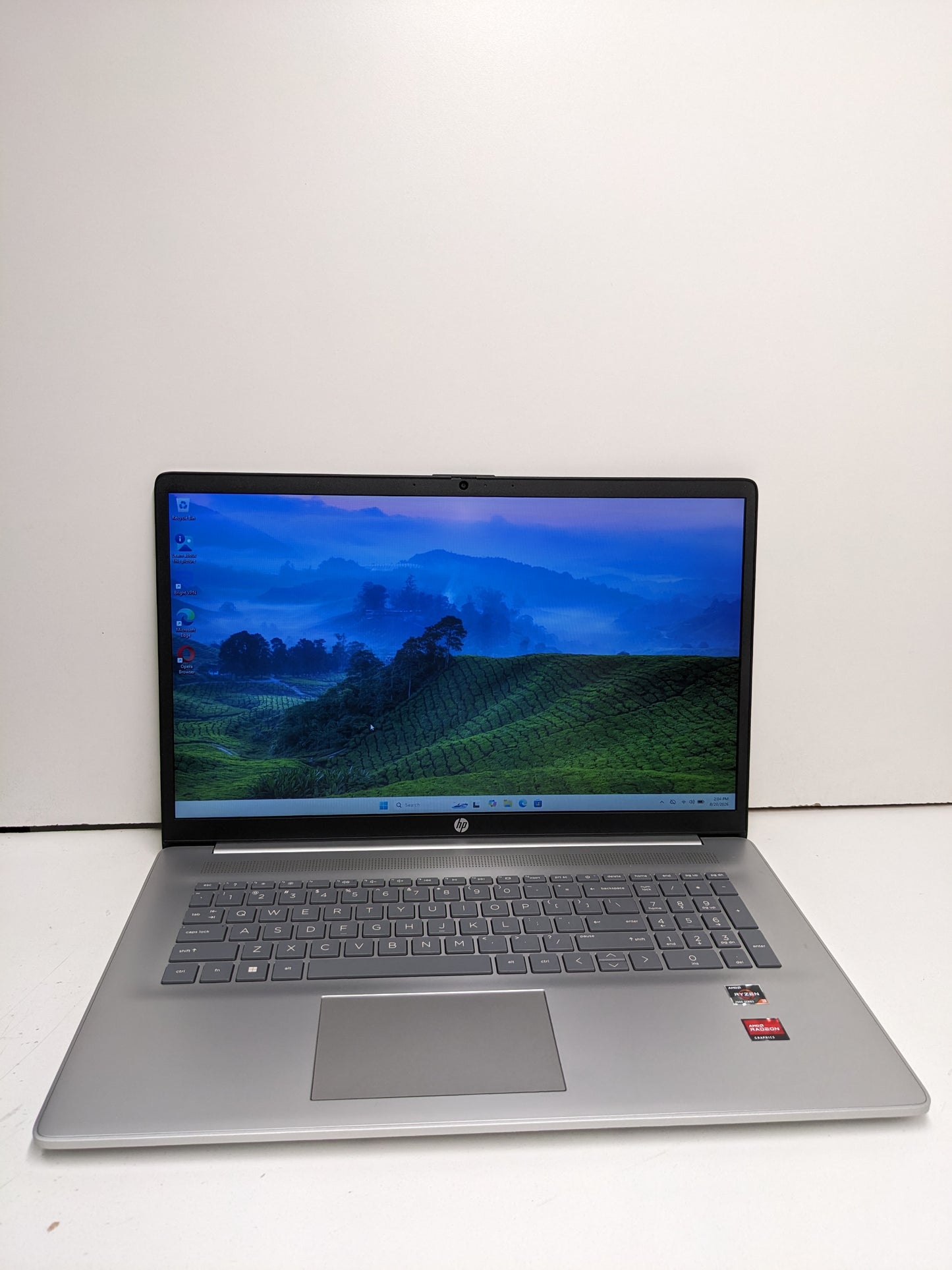 HP 17-CP2134OD R3-7320U@2.4GHZ, 8GB, 256GB