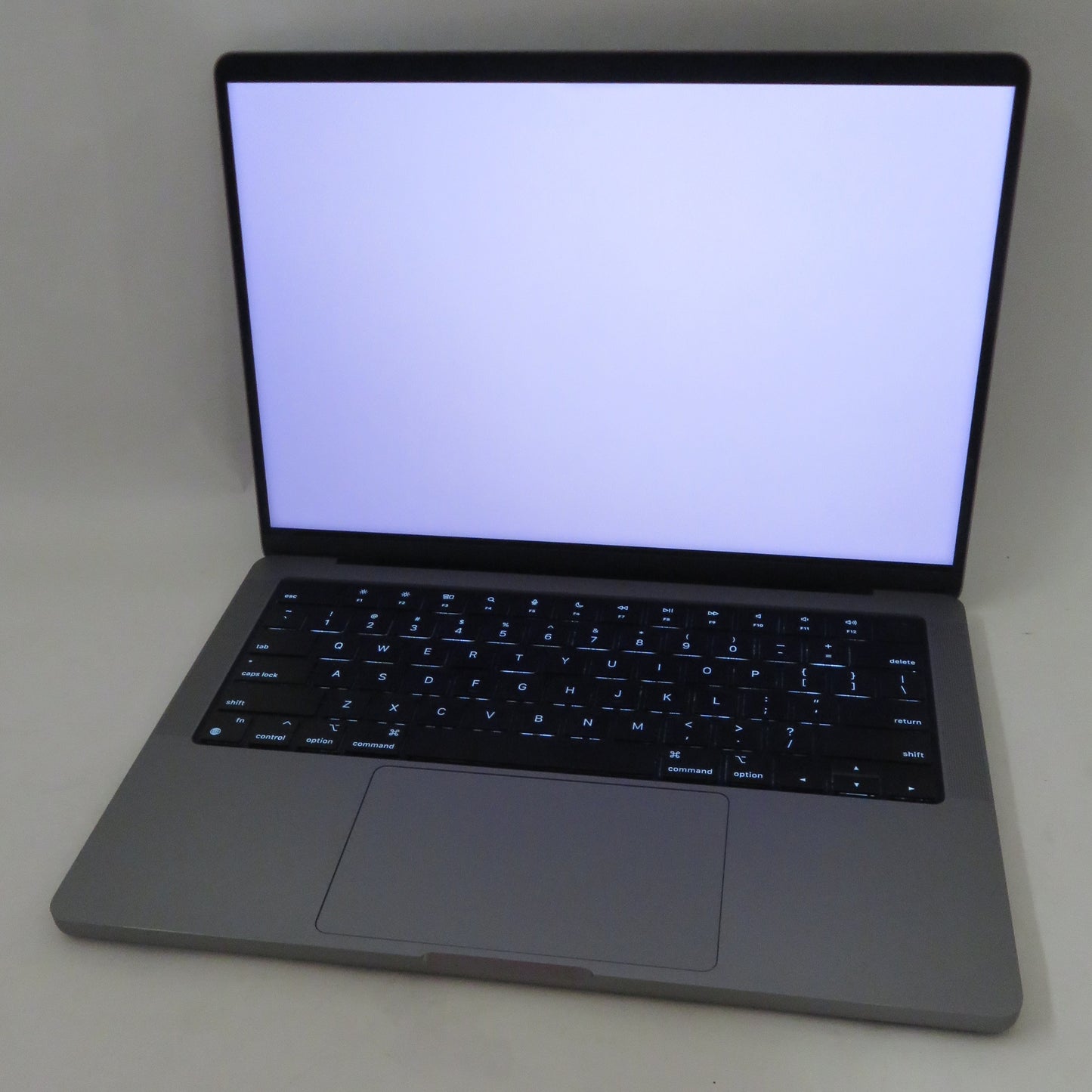 Apple Macbook Pro 2023 14in Retina M2 Pro 16GB RAM 512GB Tahoe A2779