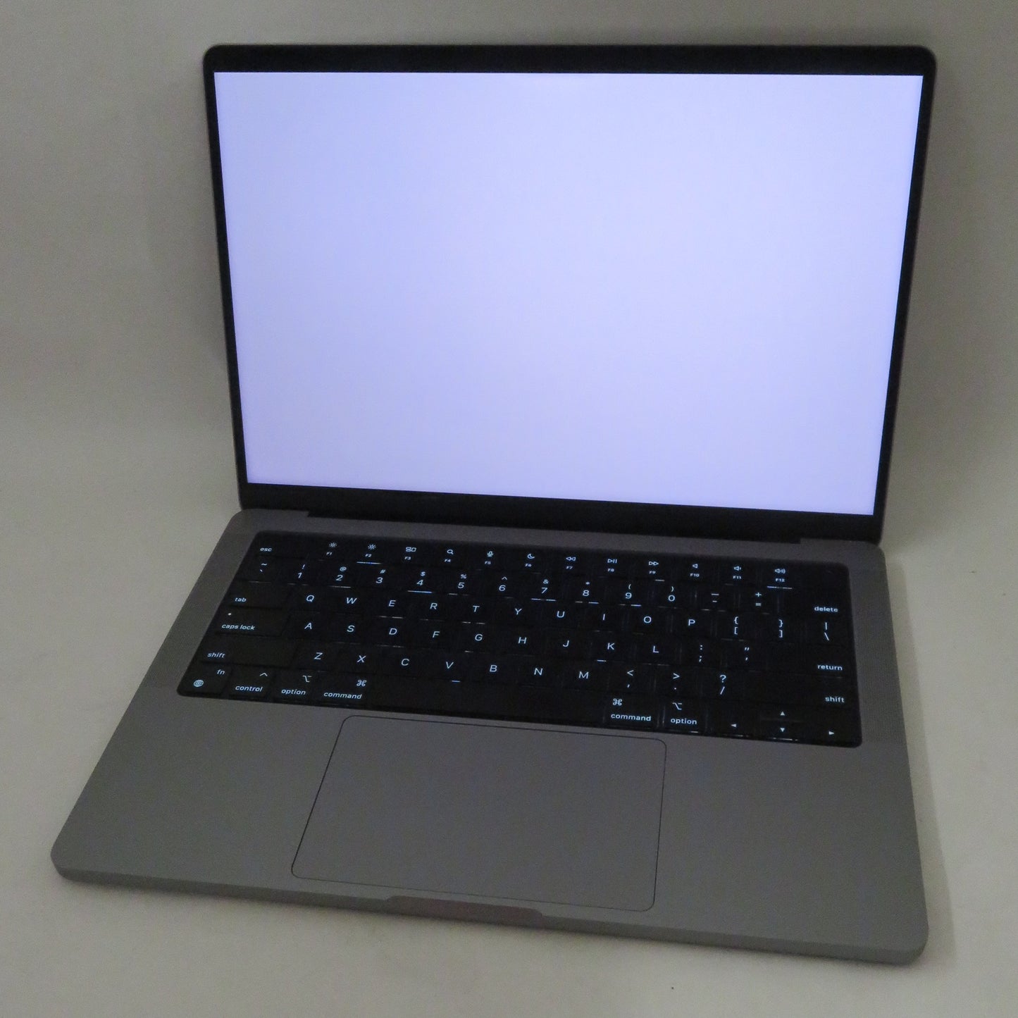 Apple Macbook Pro 2021 14in Retina XDR M1 Max 32GB RAM 1TB SSD Tahoe A2442