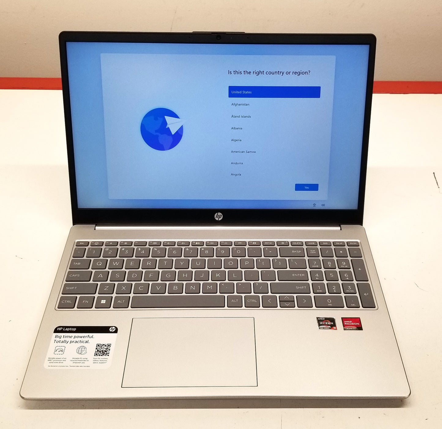 HP 15-fc0013od 15.6 In R3-7320U, 8GB RAM, 256GB SSD